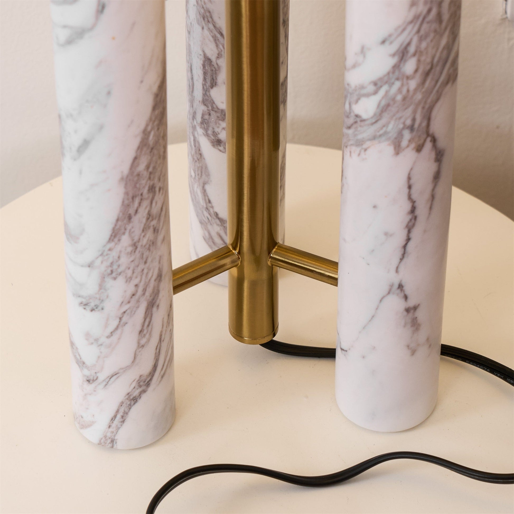 Lloyd Table Lamp - Blowlighting