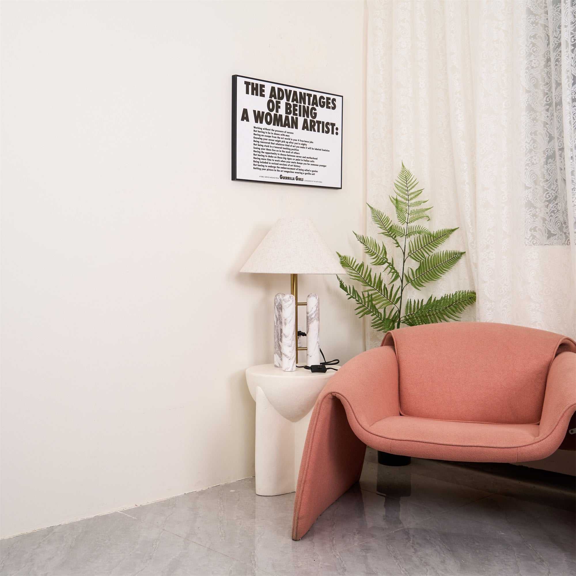 Lloyd Table Lamp - Blowlighting