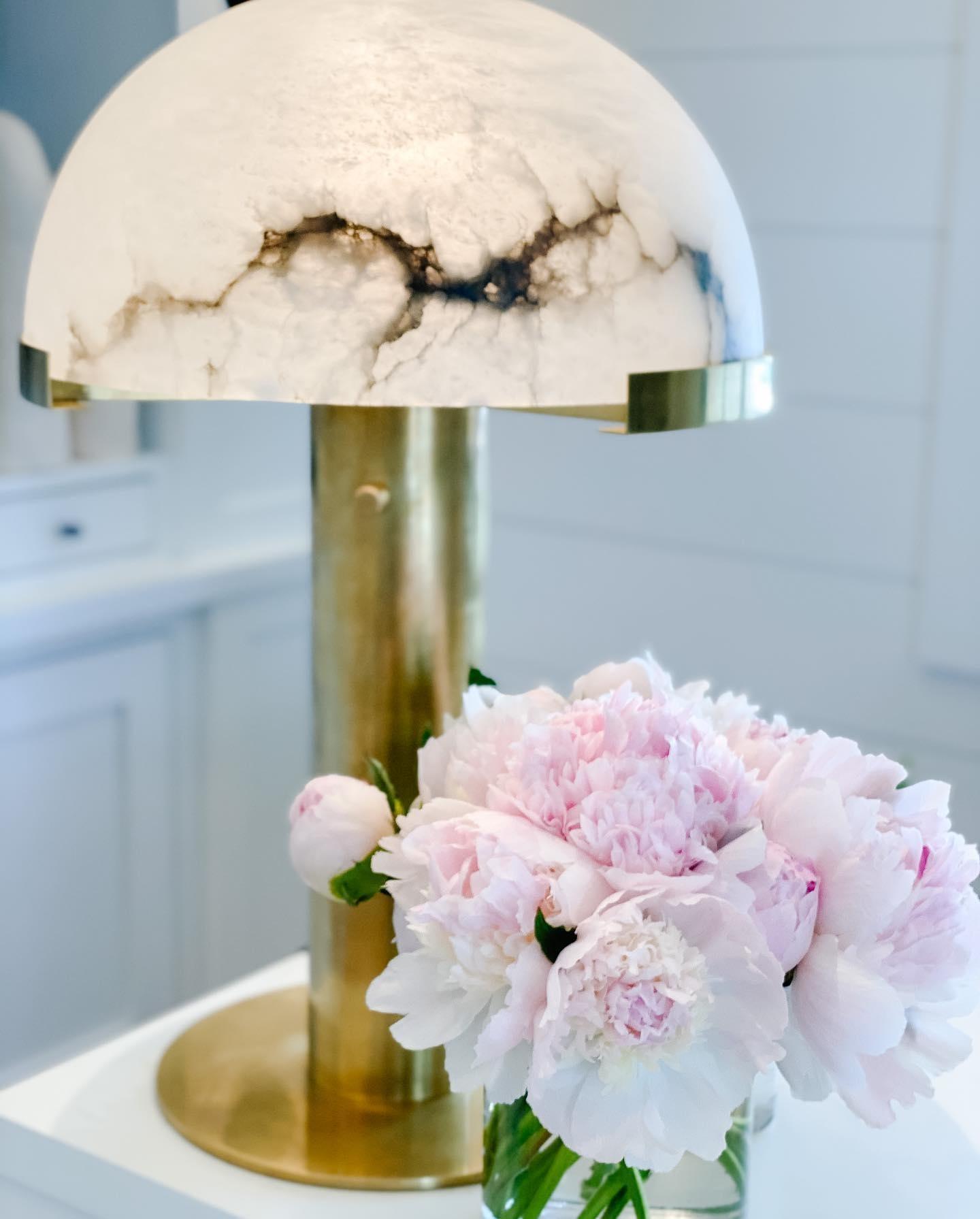 Ibera Alabaster Table Lamp - Blowlighting