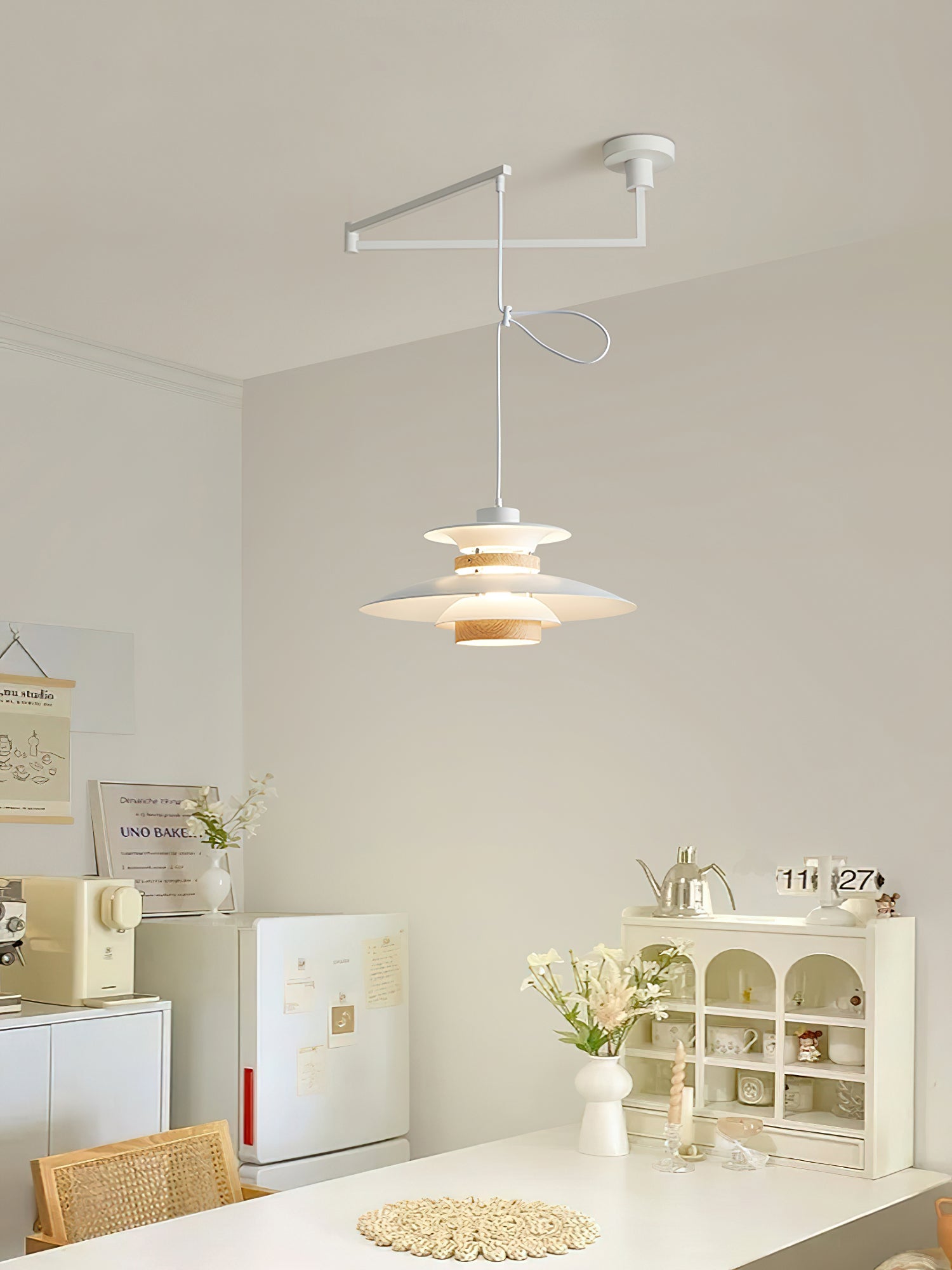 Mercero Swing Arm Pendant Lamp - Blowlighting