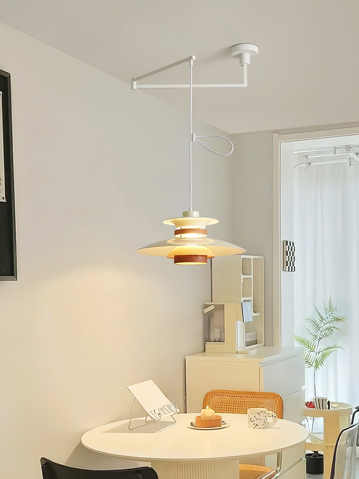 Mercero Swing Arm Pendant Lamp - Blowlighting