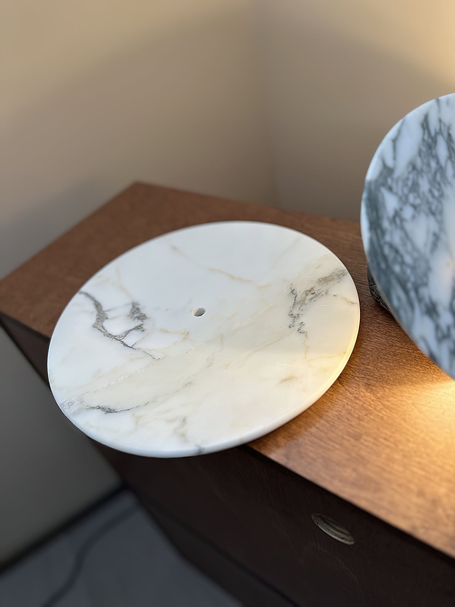 Messier Marble Wall Lamp - Blowlighting