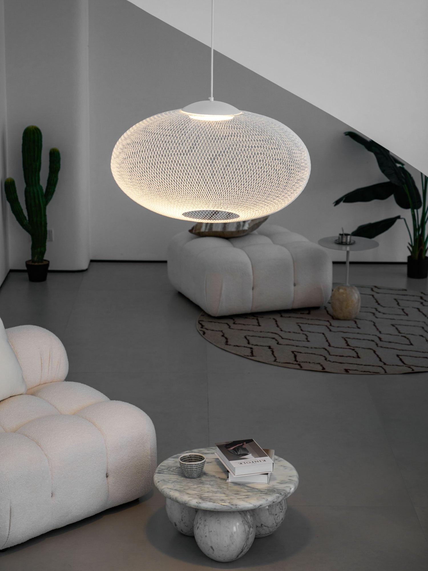 Metallic Meshwork Pendant Lamp - Blowlighting