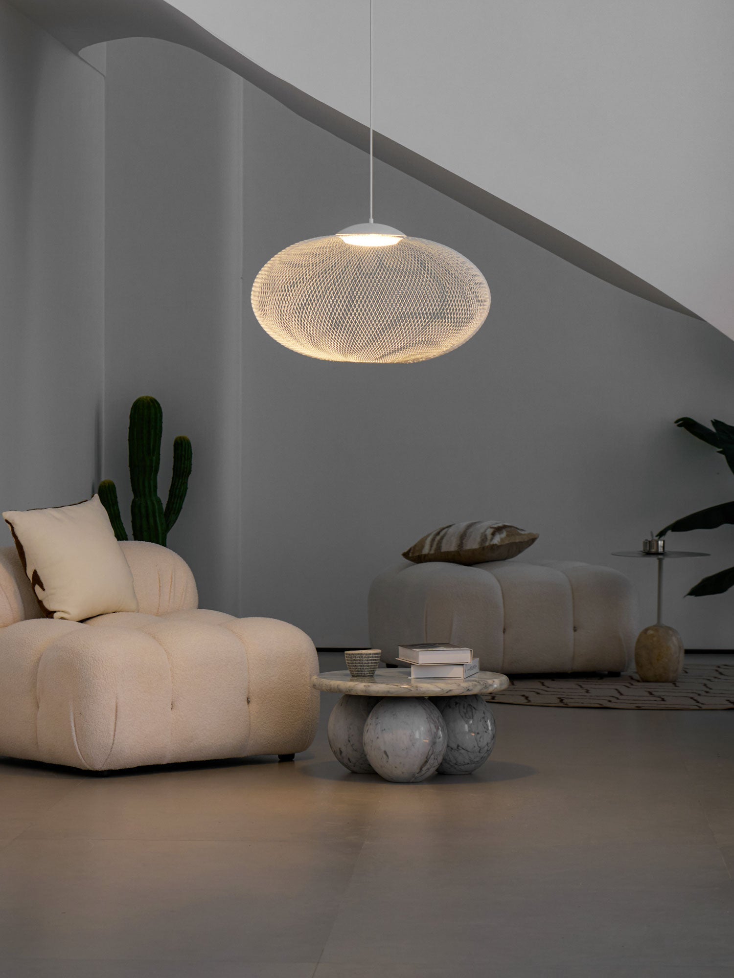 Metallic Meshwork Pendant Lamp - Blowlighting