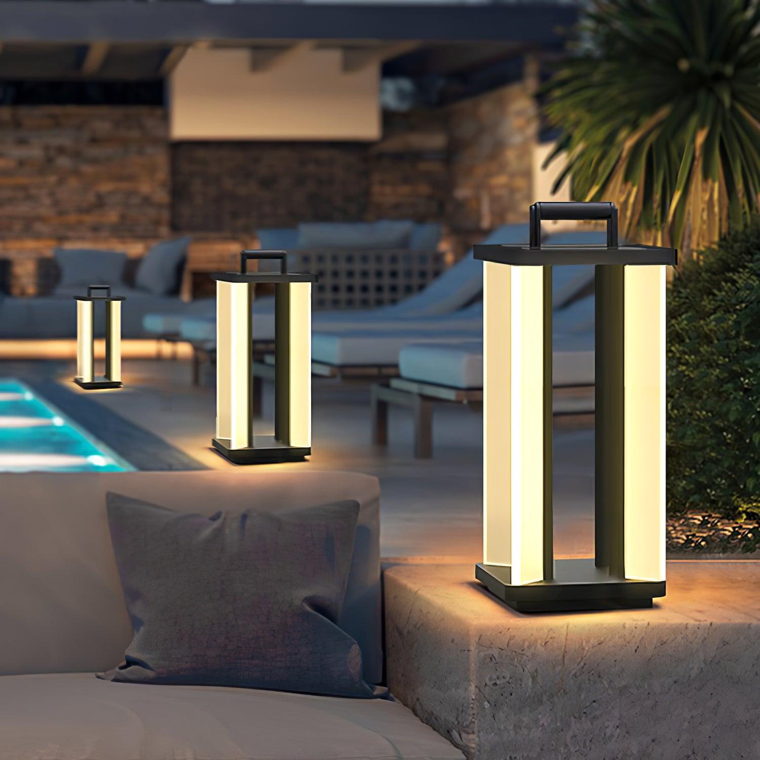 Metroluxe Outdoor Light - Blowlighting
