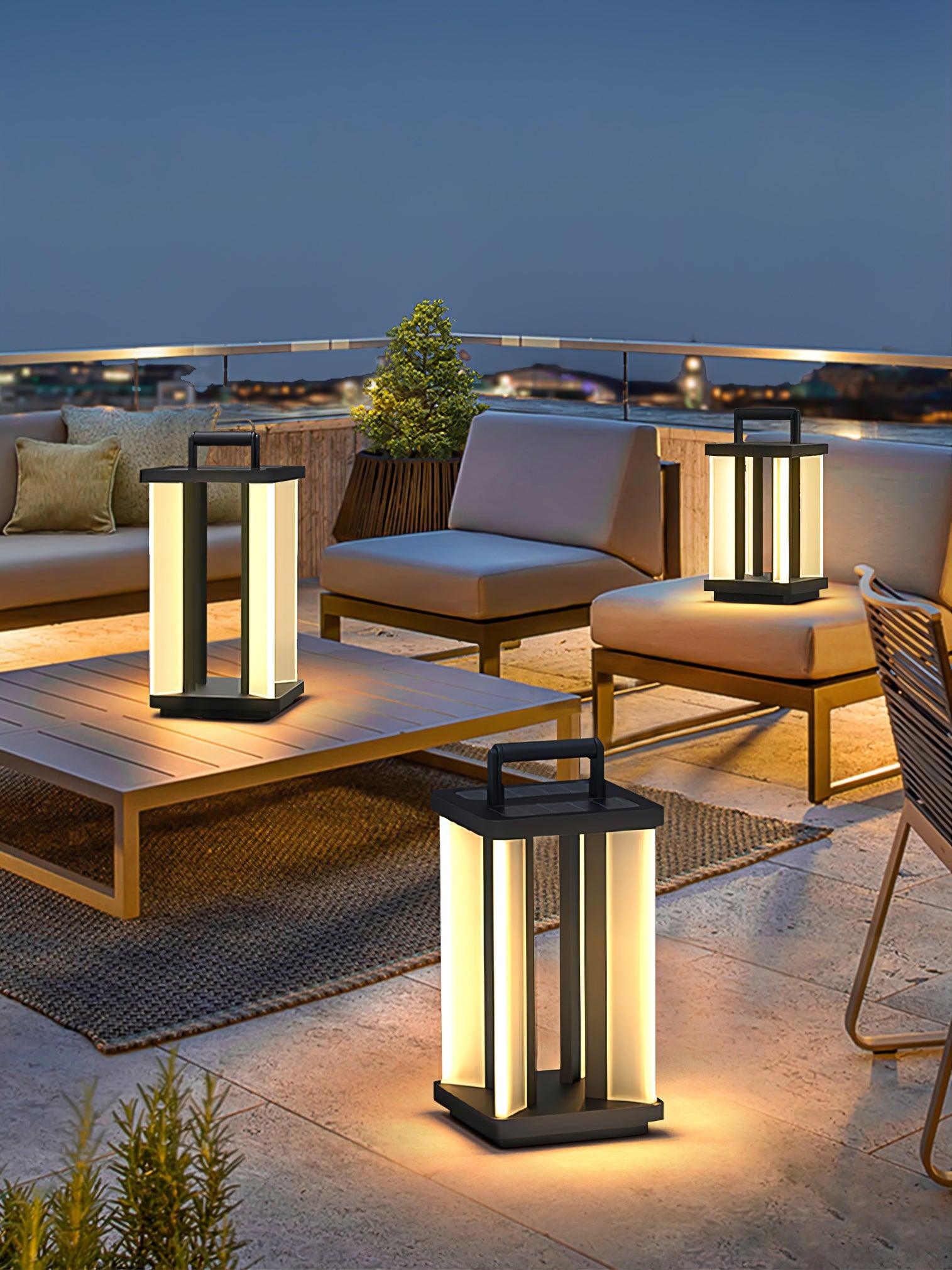 Metroluxe Outdoor Light - Blowlighting