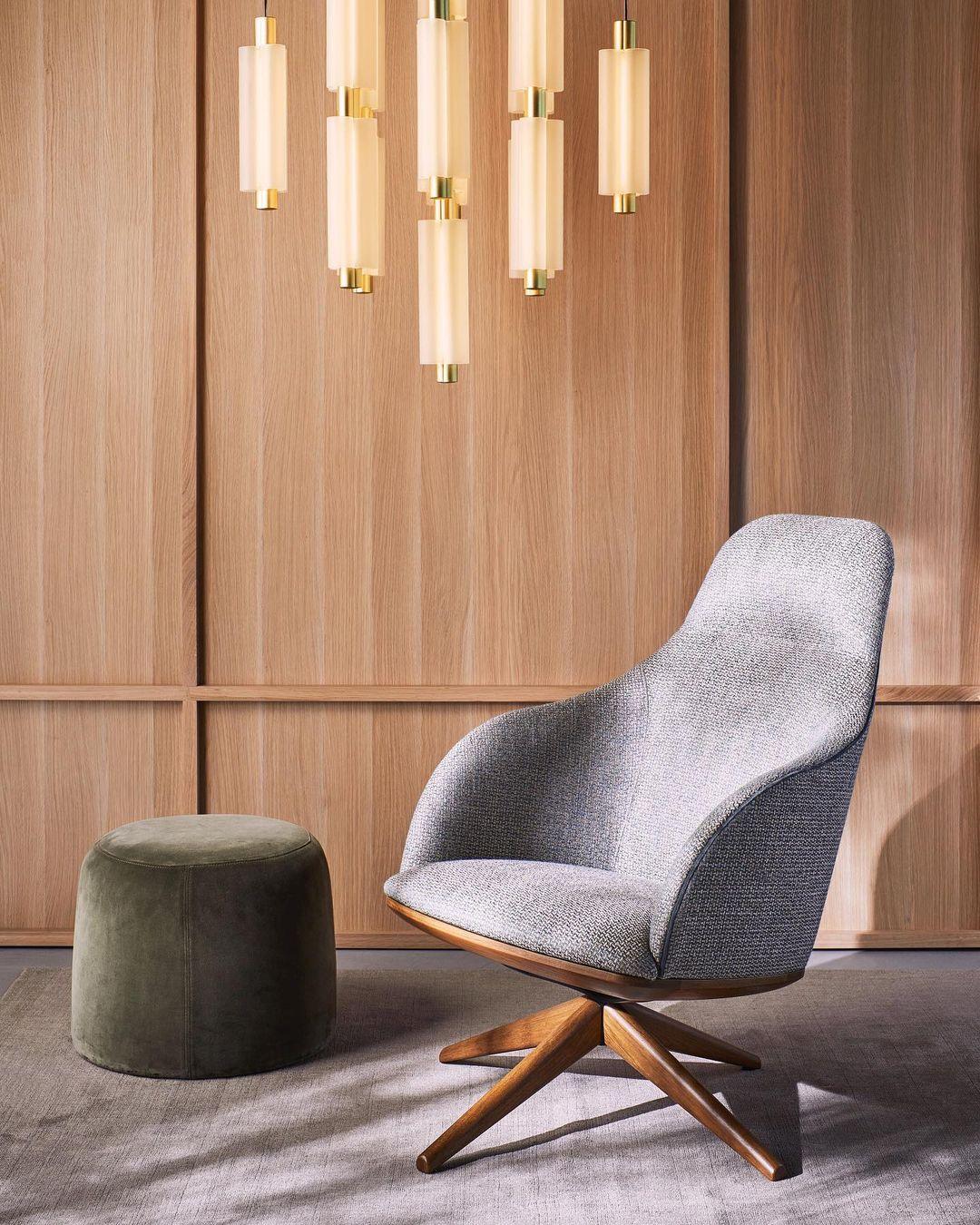 Trillium Pendant Light - Blowlighting