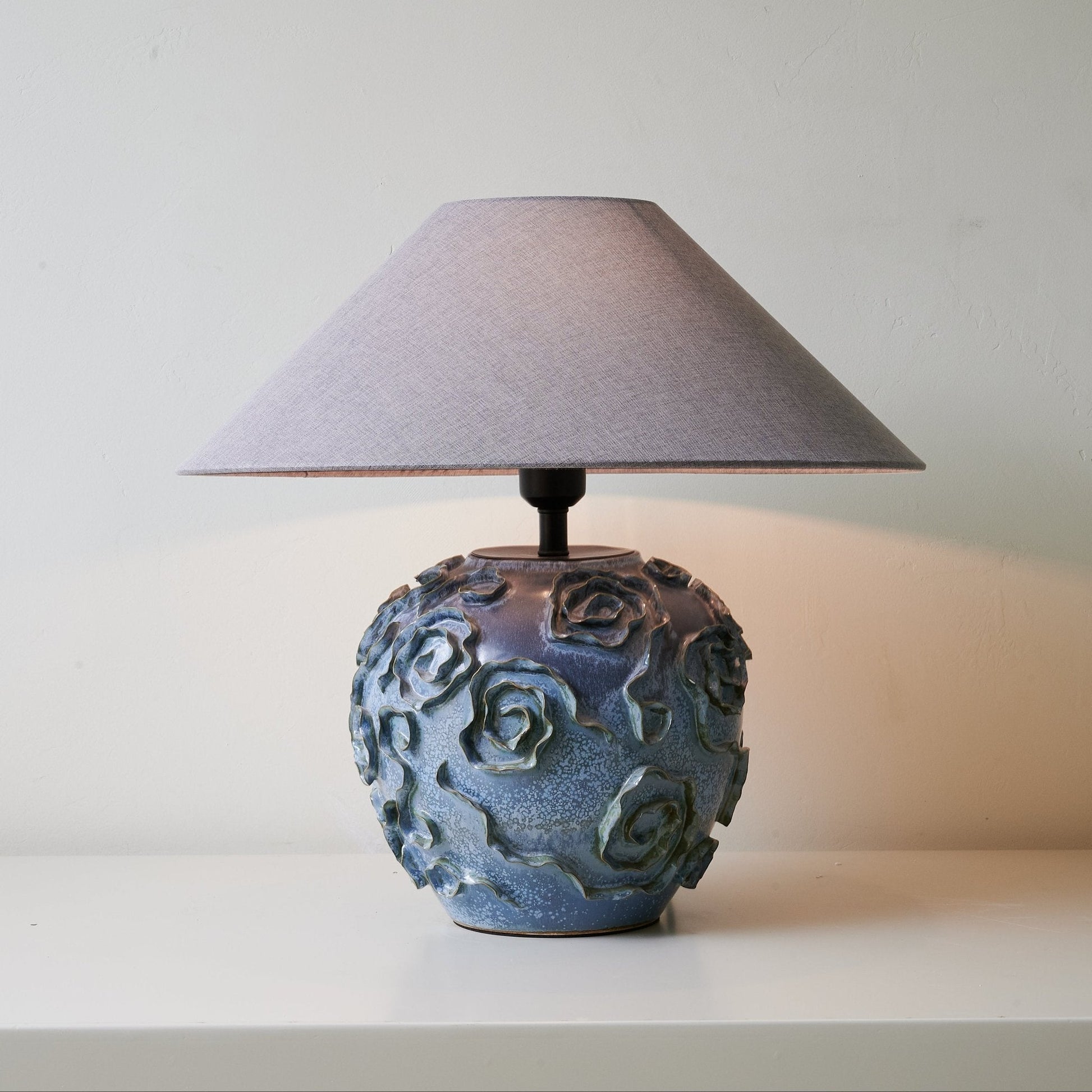Midnight Rose Table Lamp - Blowlighting