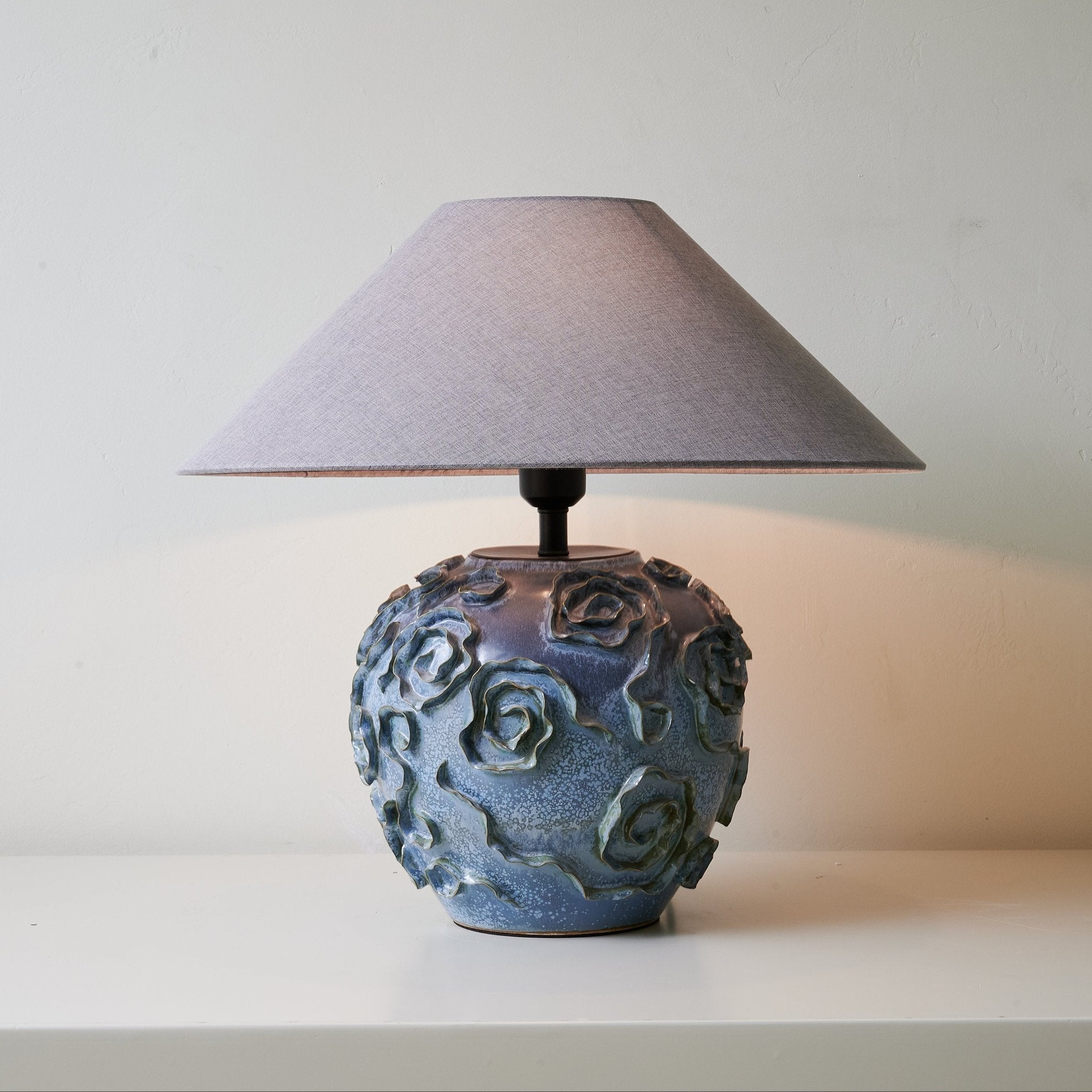 Midnight Rose Table Lamp - Blowlighting