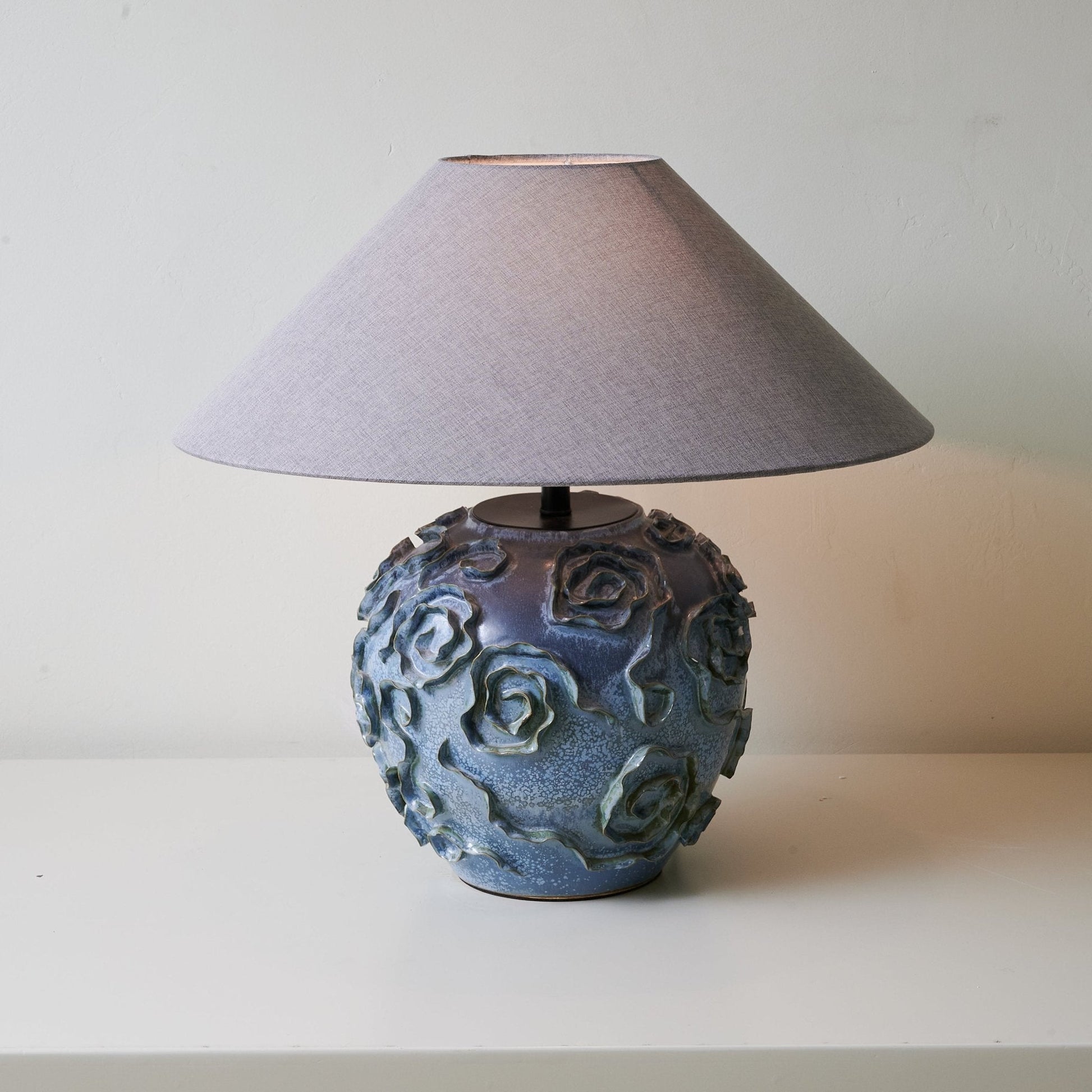 Midnight Rose Table Lamp - Blowlighting