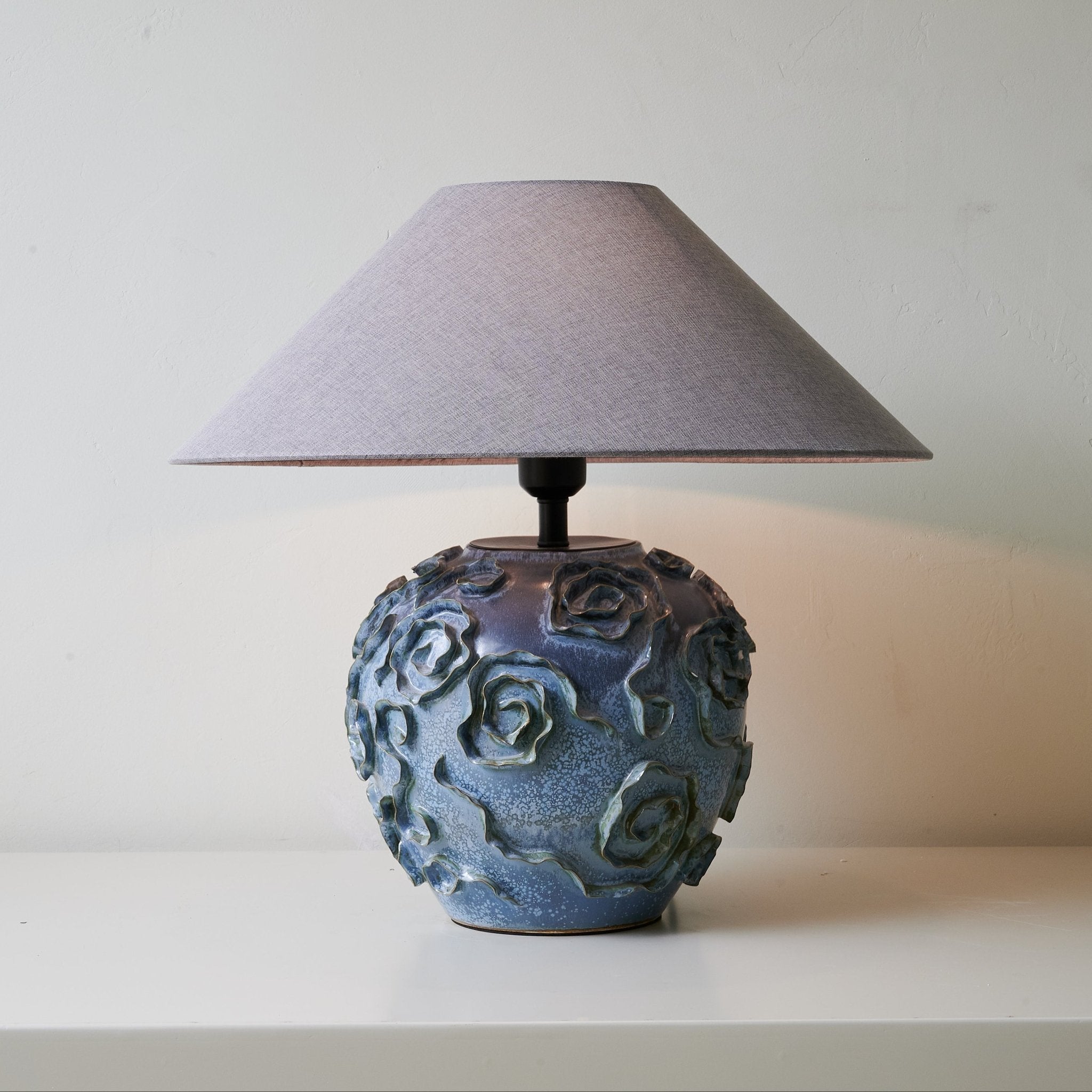 Midnight Rose Table Lamp - Blowlighting