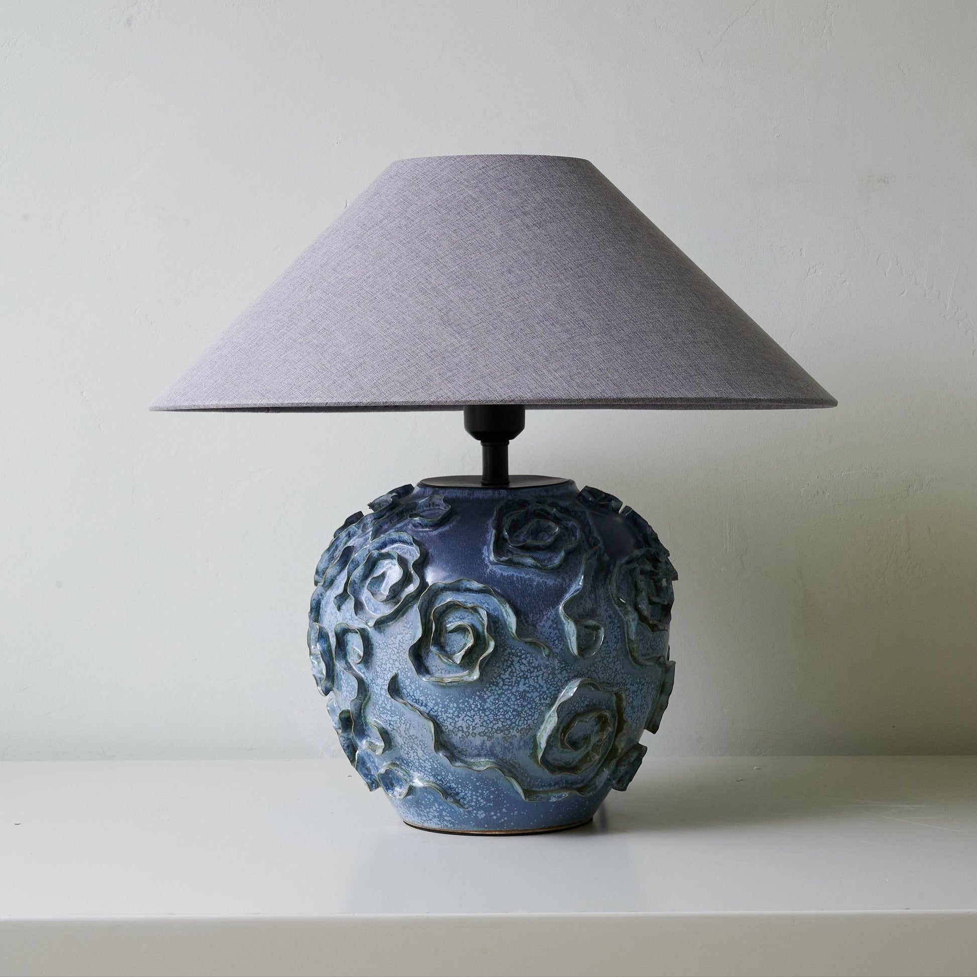 Midnight Rose Table Lamp - Blowlighting