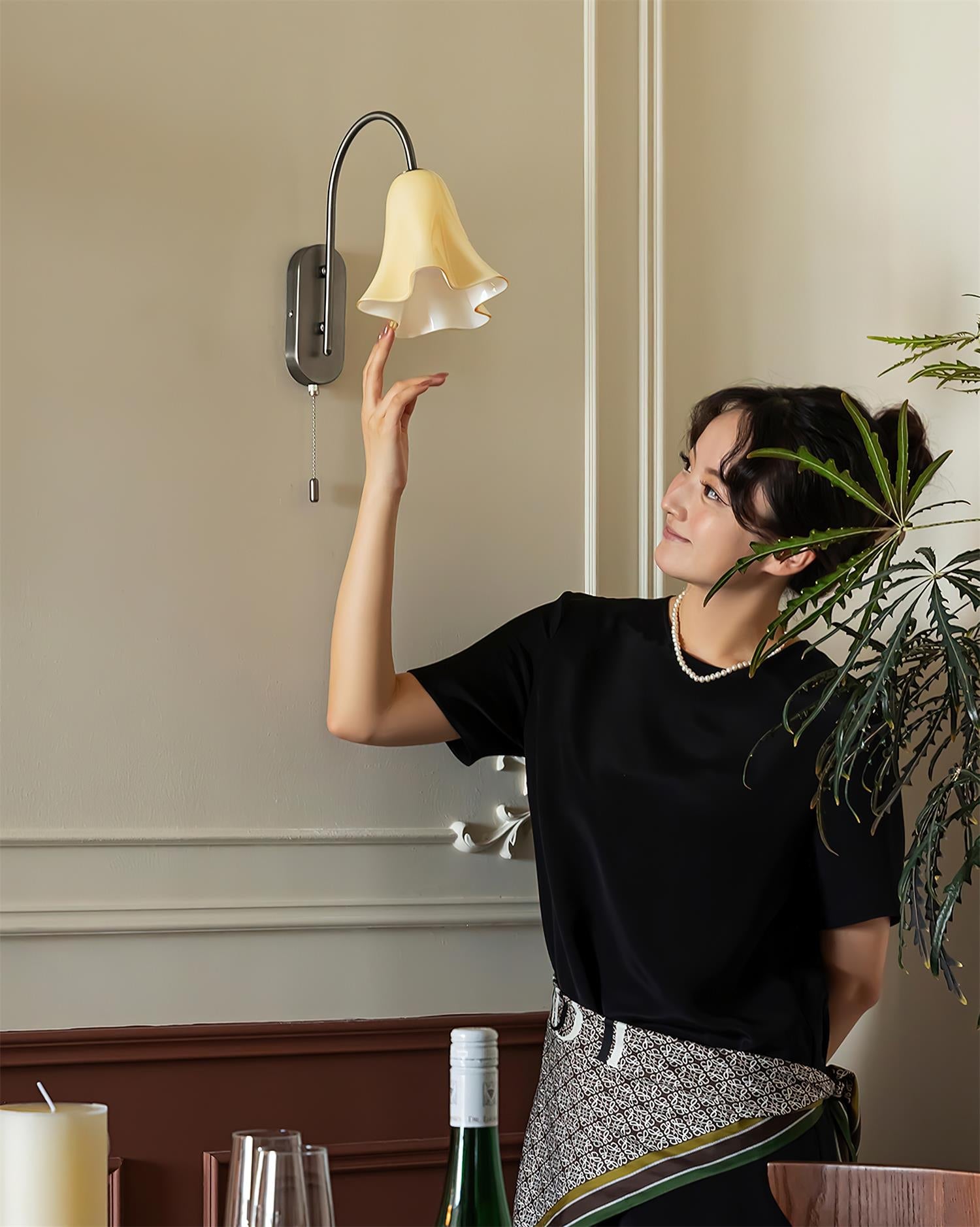 Olyndra Elegant Beige Wall Lamp