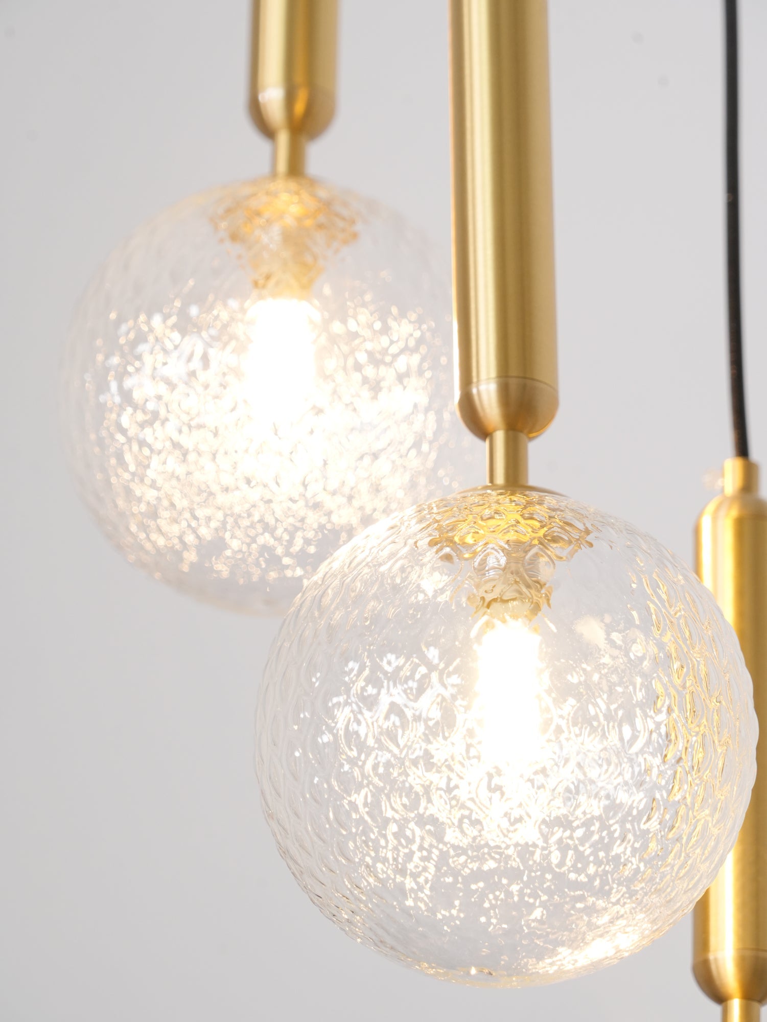 Miira Brass Pendant Light - Blowlighting