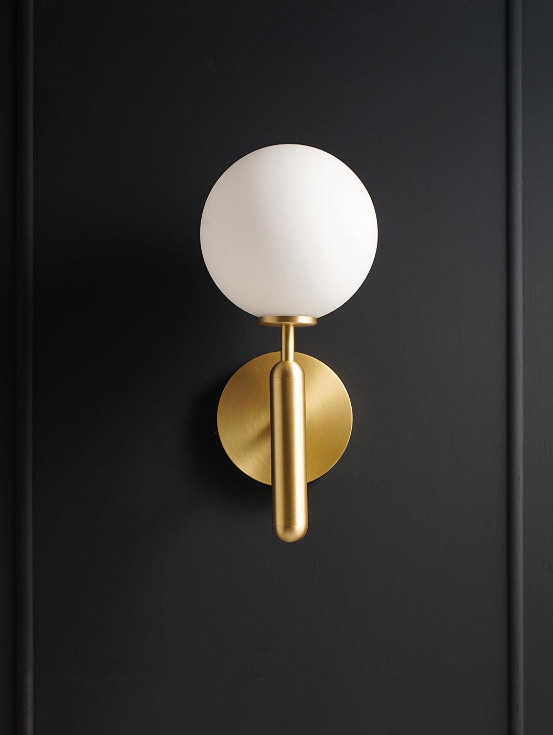 Nordica Plug-in Wall Lamp - Blowlighting