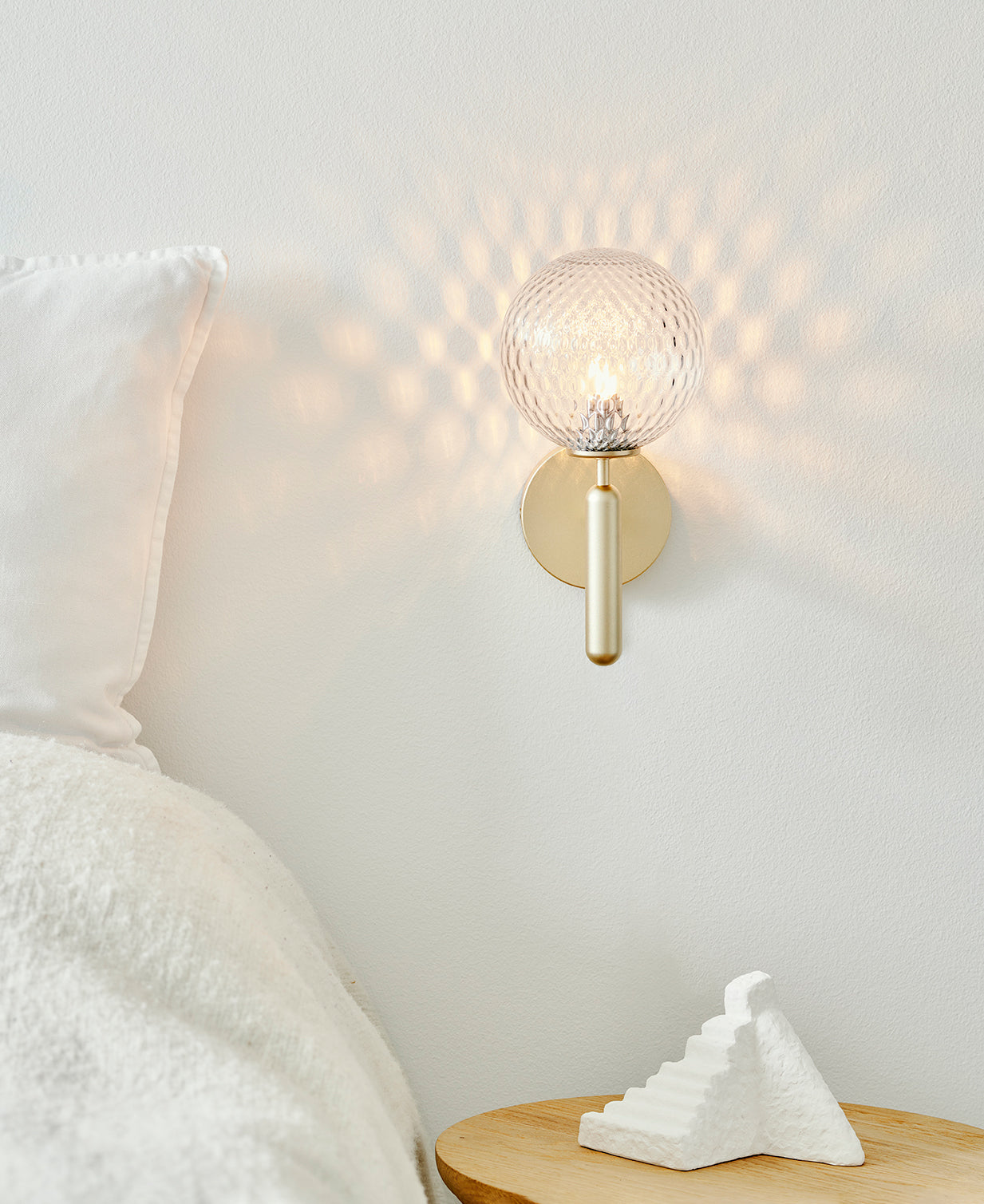 Nordica Plug-in Wall Lamp - Blowlighting