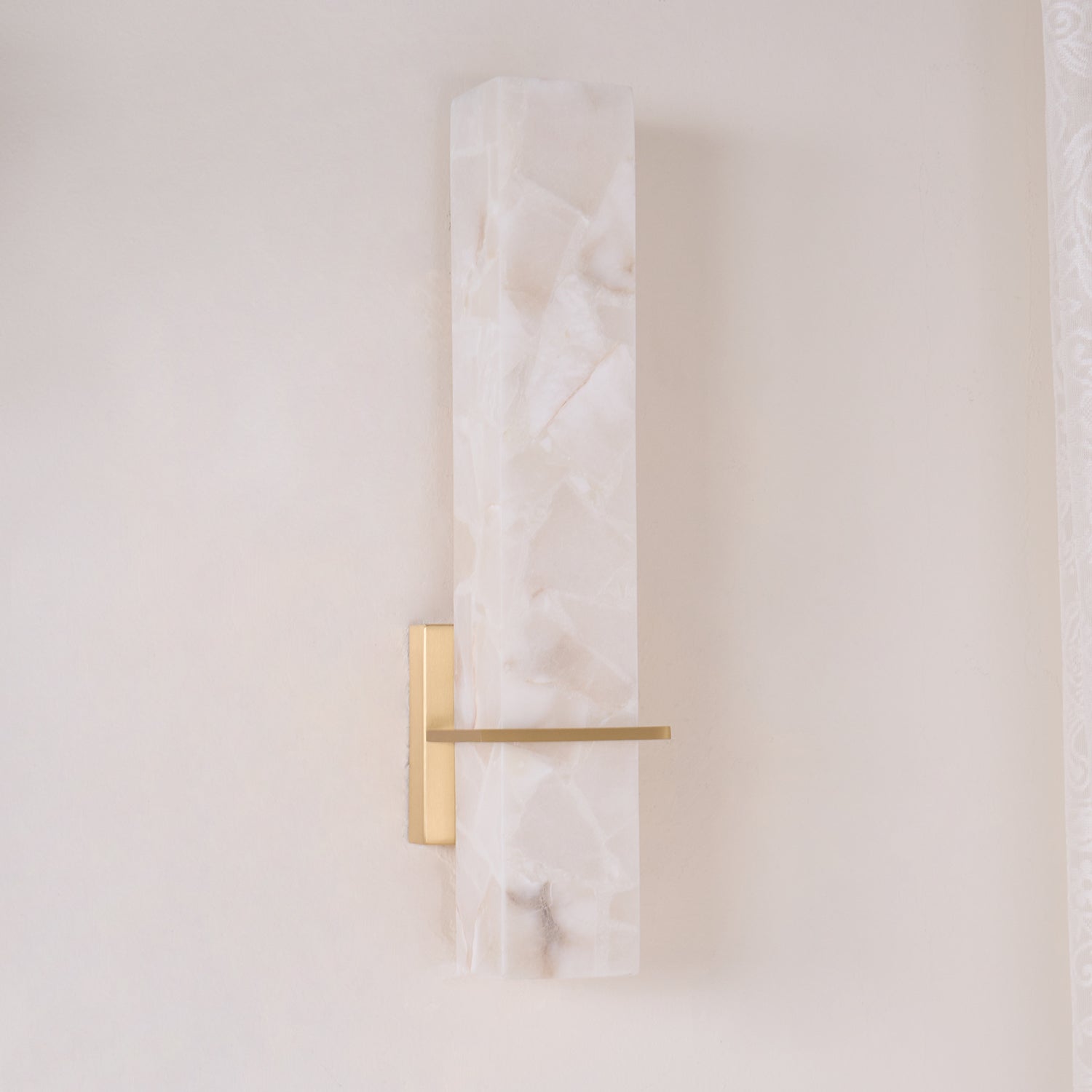 Luste Alabaster Wall Sconce Brass Band Shape - Blowlighting