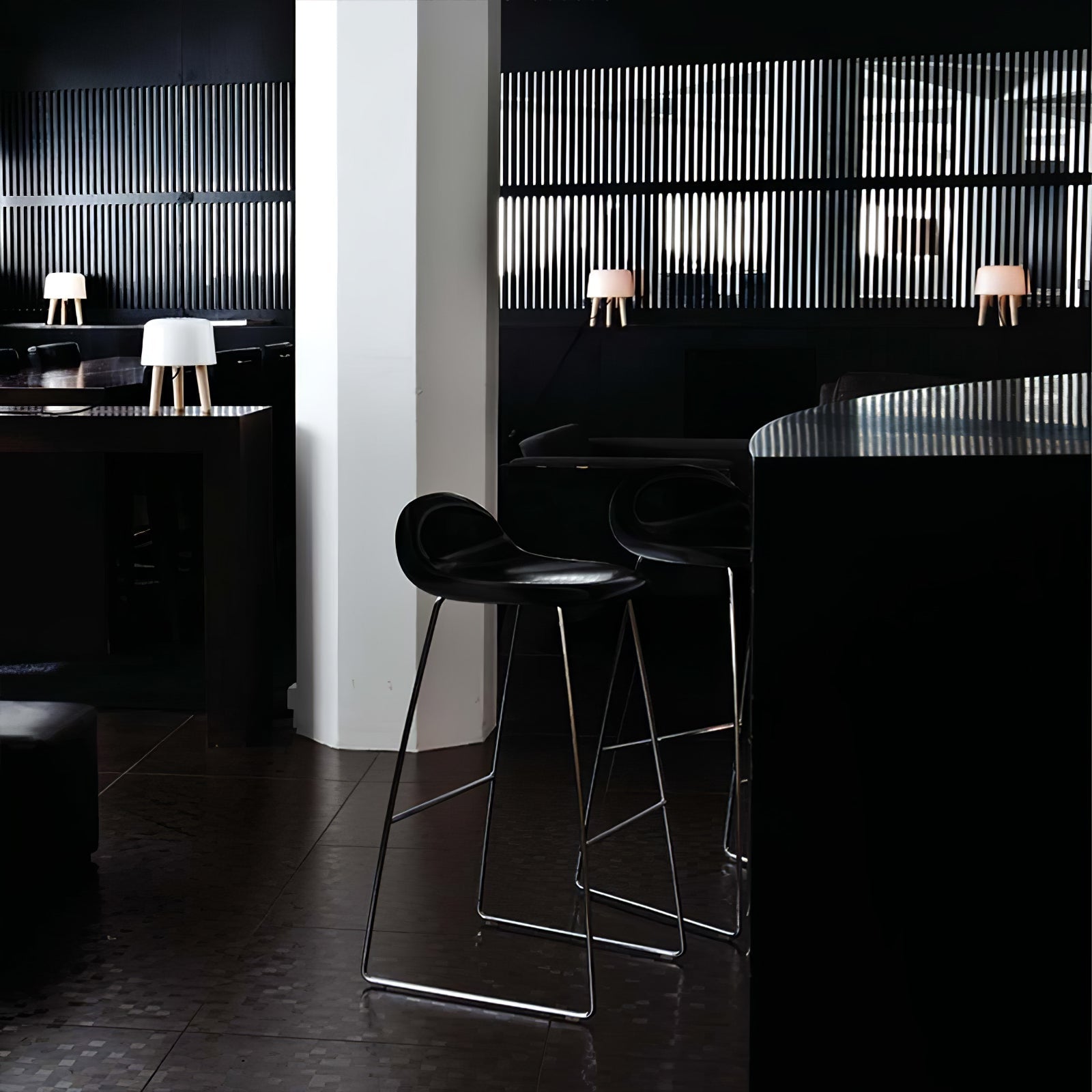 Milk Table Lamp - Blowlighting