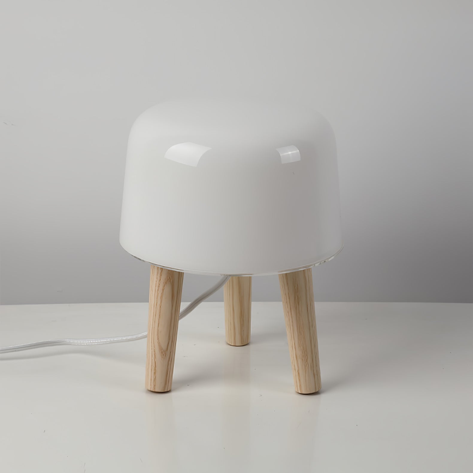 Milk Table Lamp - Blowlighting