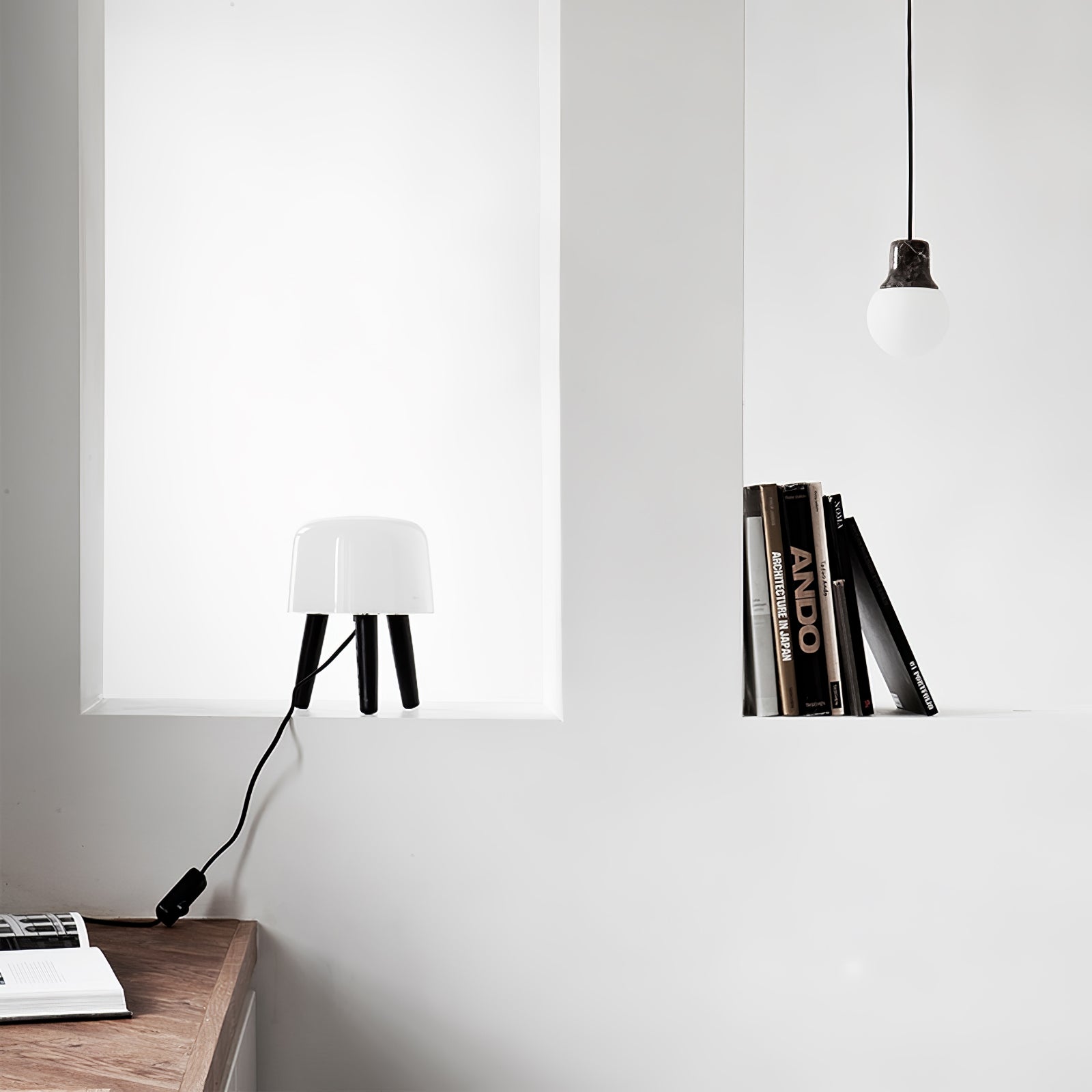 Milk Table Lamp - Blowlighting