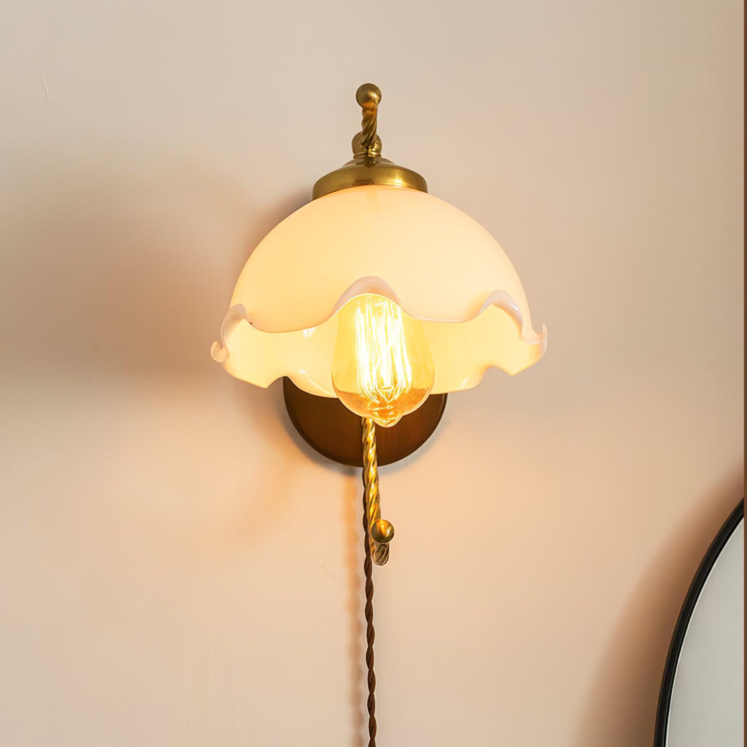 Milky Flower Wall Light - Blowlighting