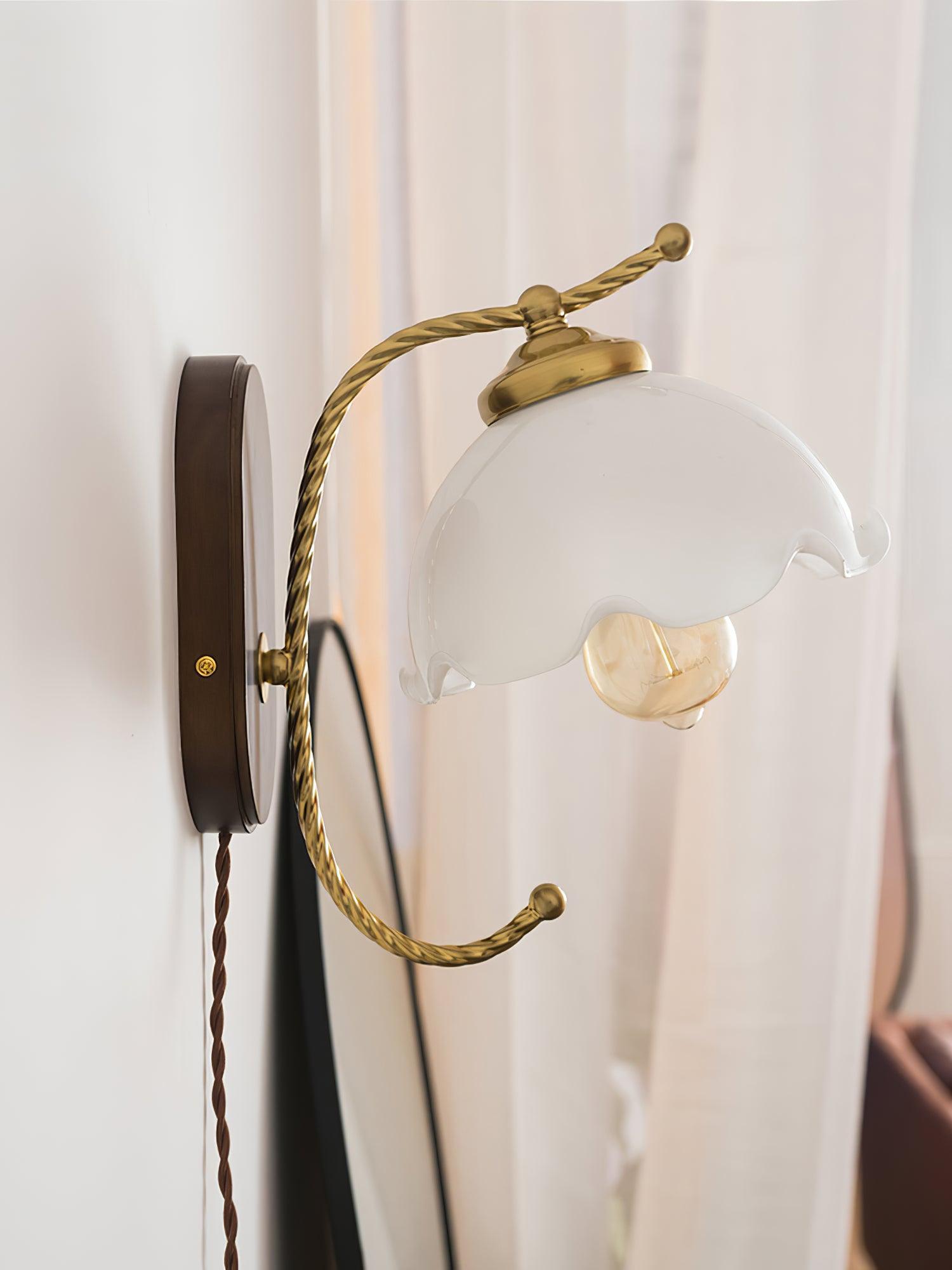 Milky Flower Wall Light - Blowlighting