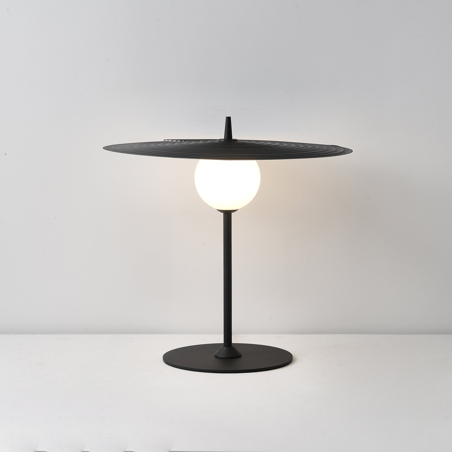 Symphony Table Lamp - Blowlighting