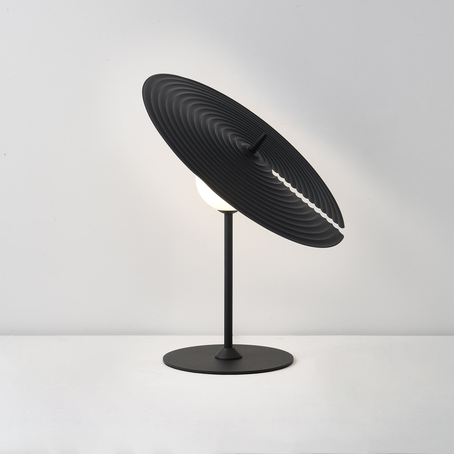 Symphony Table Lamp - Blowlighting