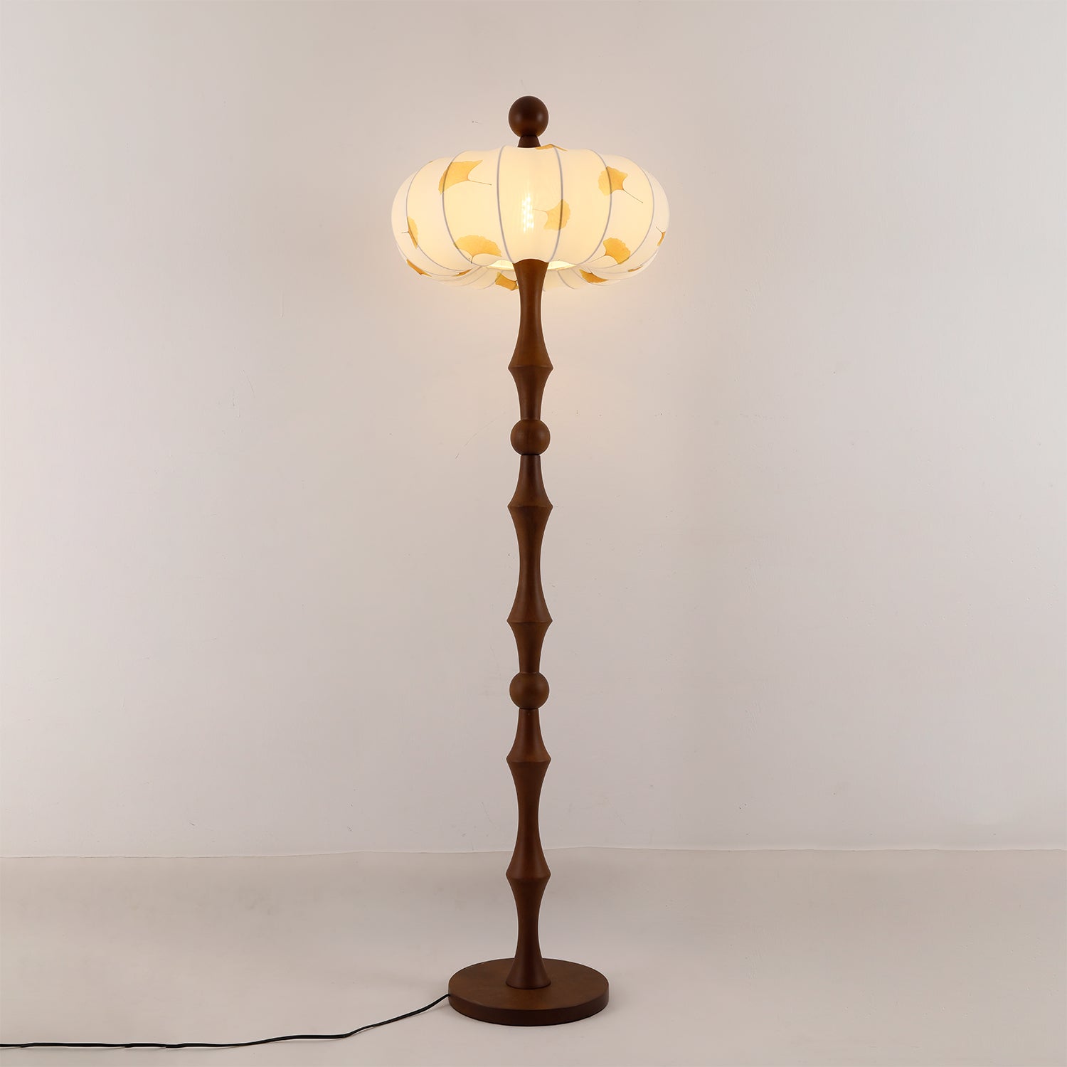 Milo Gingko Floor Lamp - Blowlighting