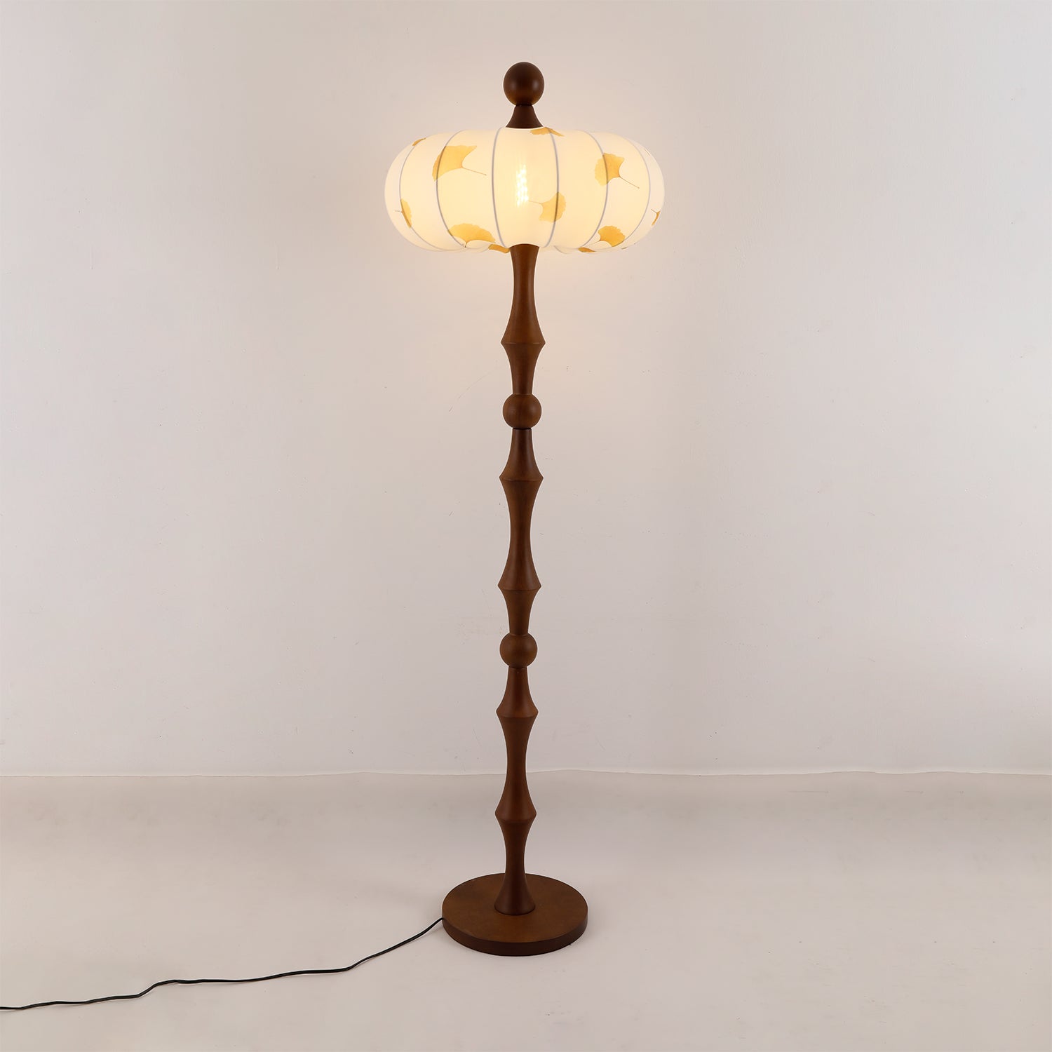 Milo Gingko Floor Lamp - Blowlighting