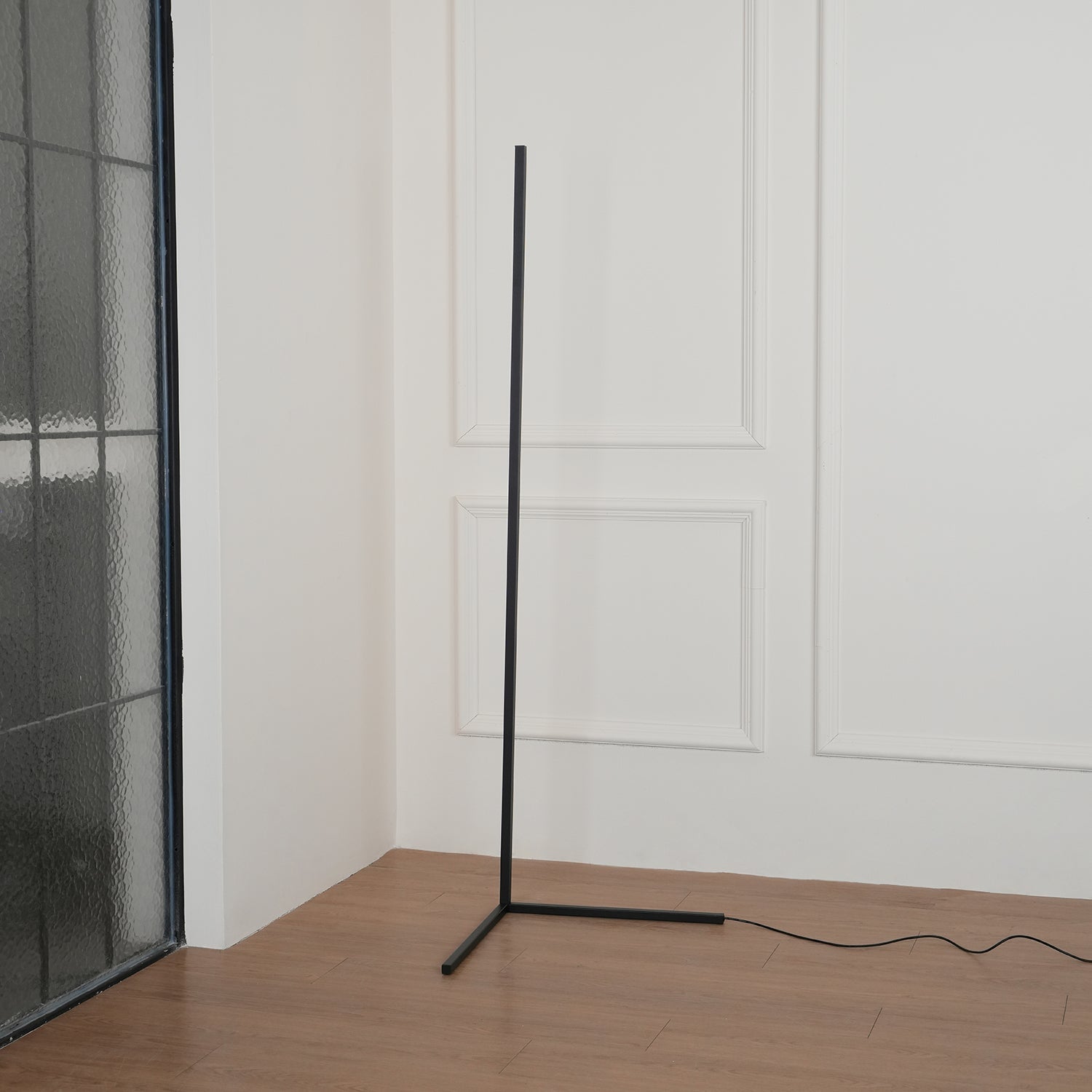 Minimalist LED Floor Lamp - Blowlighting