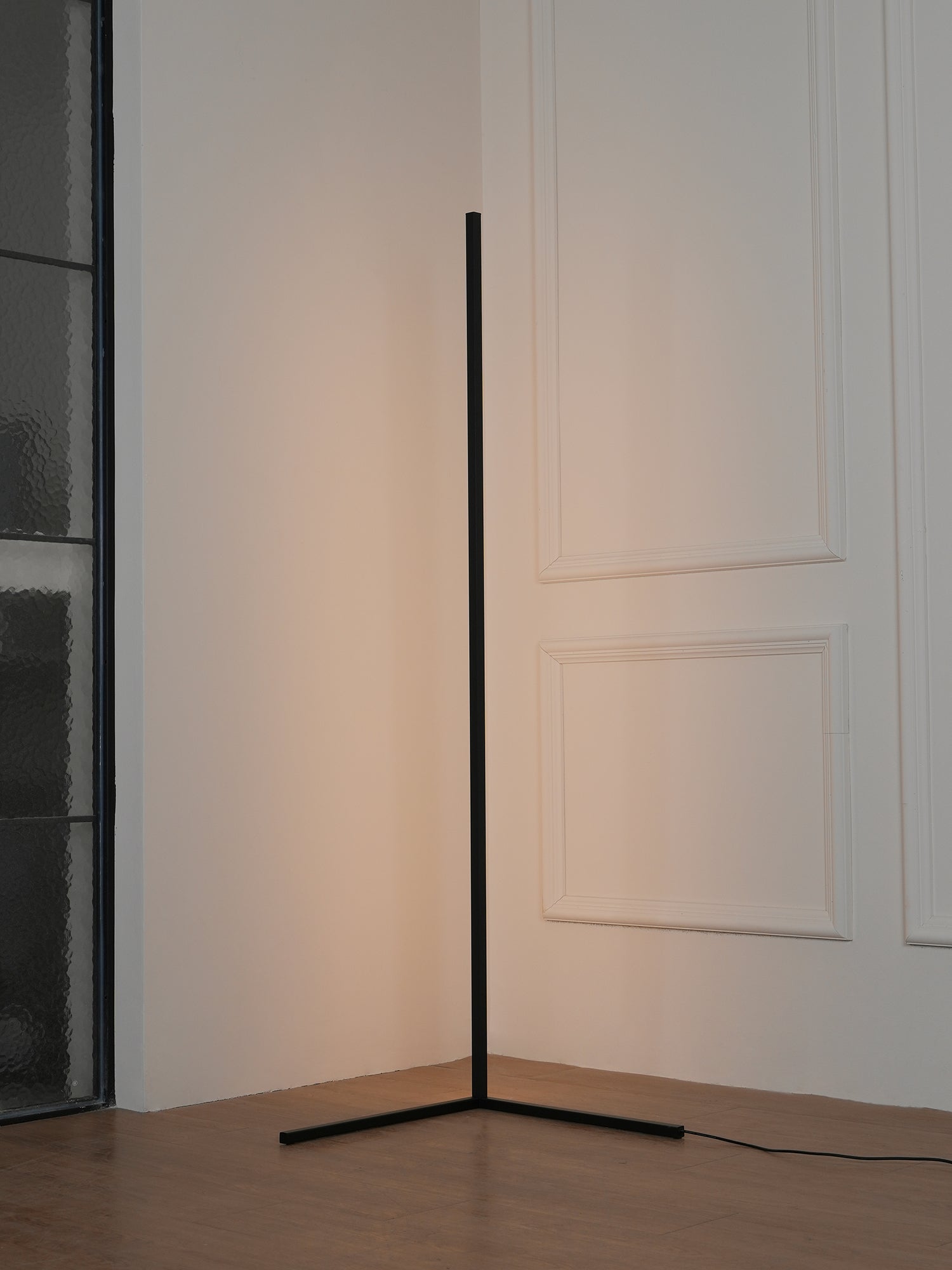 Minimalist LED Floor Lamp - Blowlighting