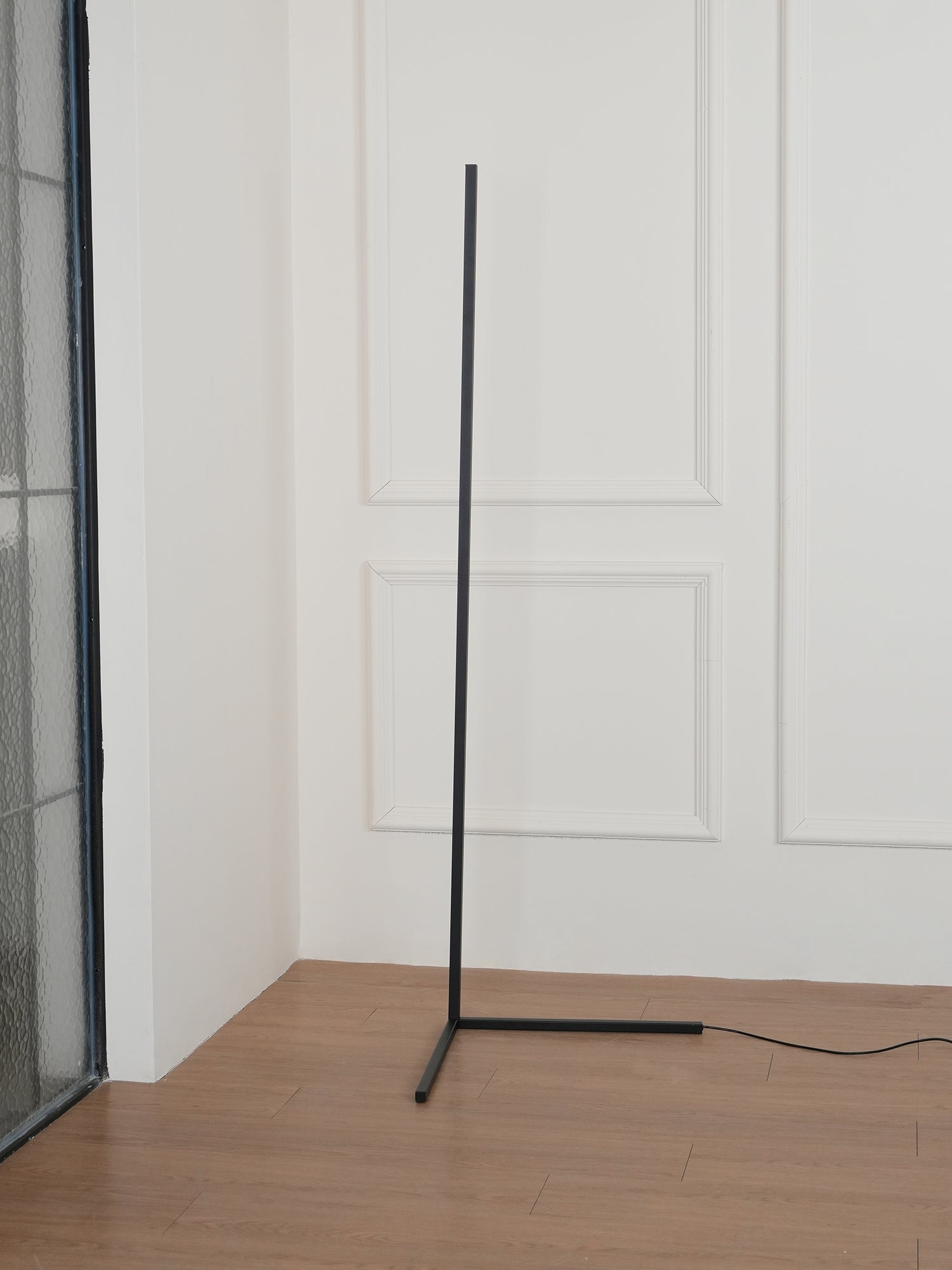 Minimalist LED Floor Lamp - Blowlighting