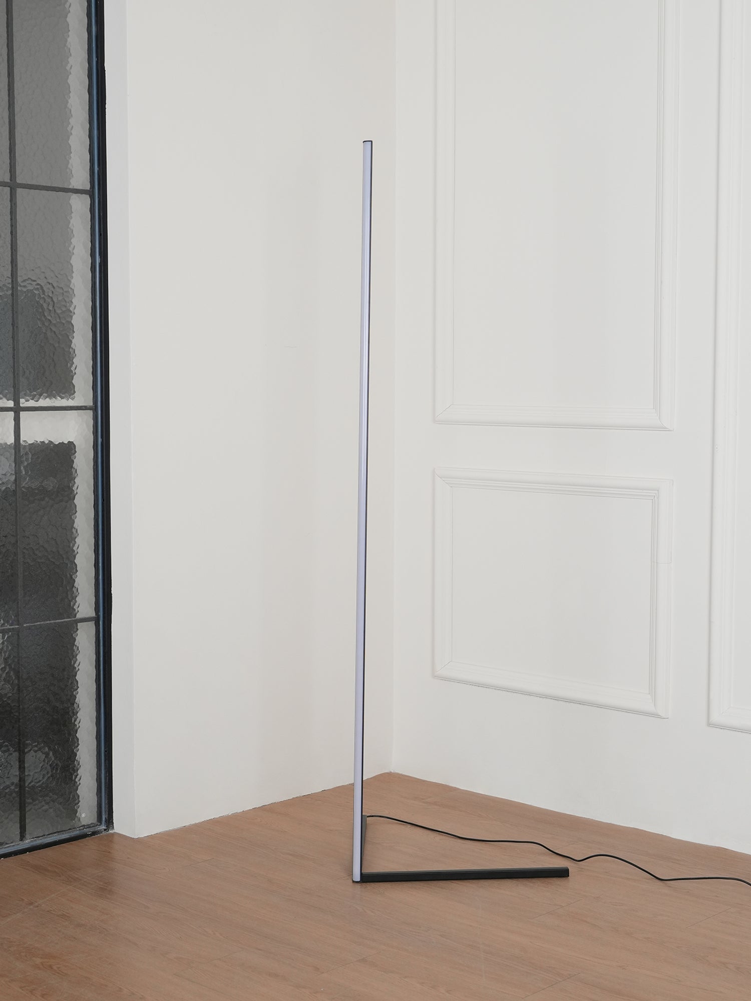 Minimalist LED Floor Lamp - Blowlighting