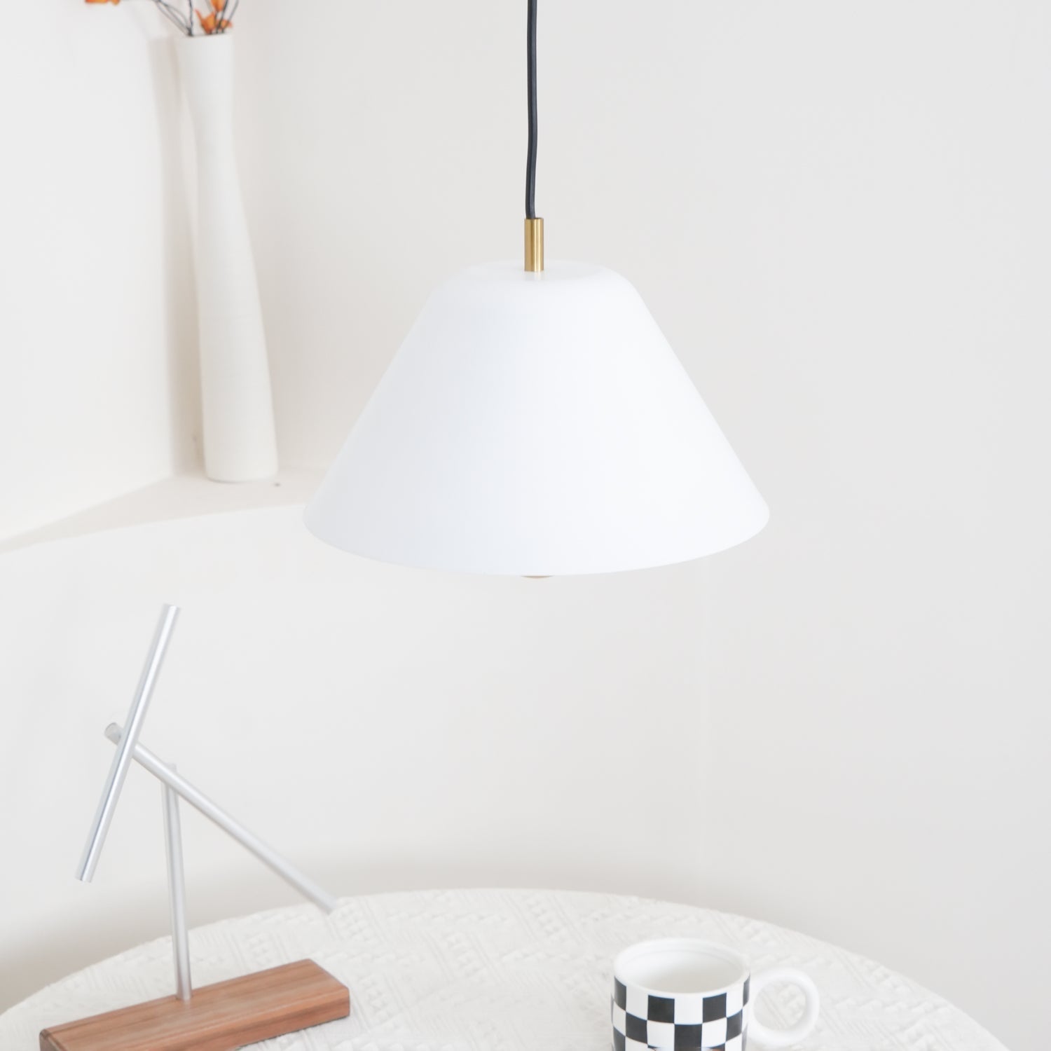 Minimalist Pendant Lamp - Blowlighting