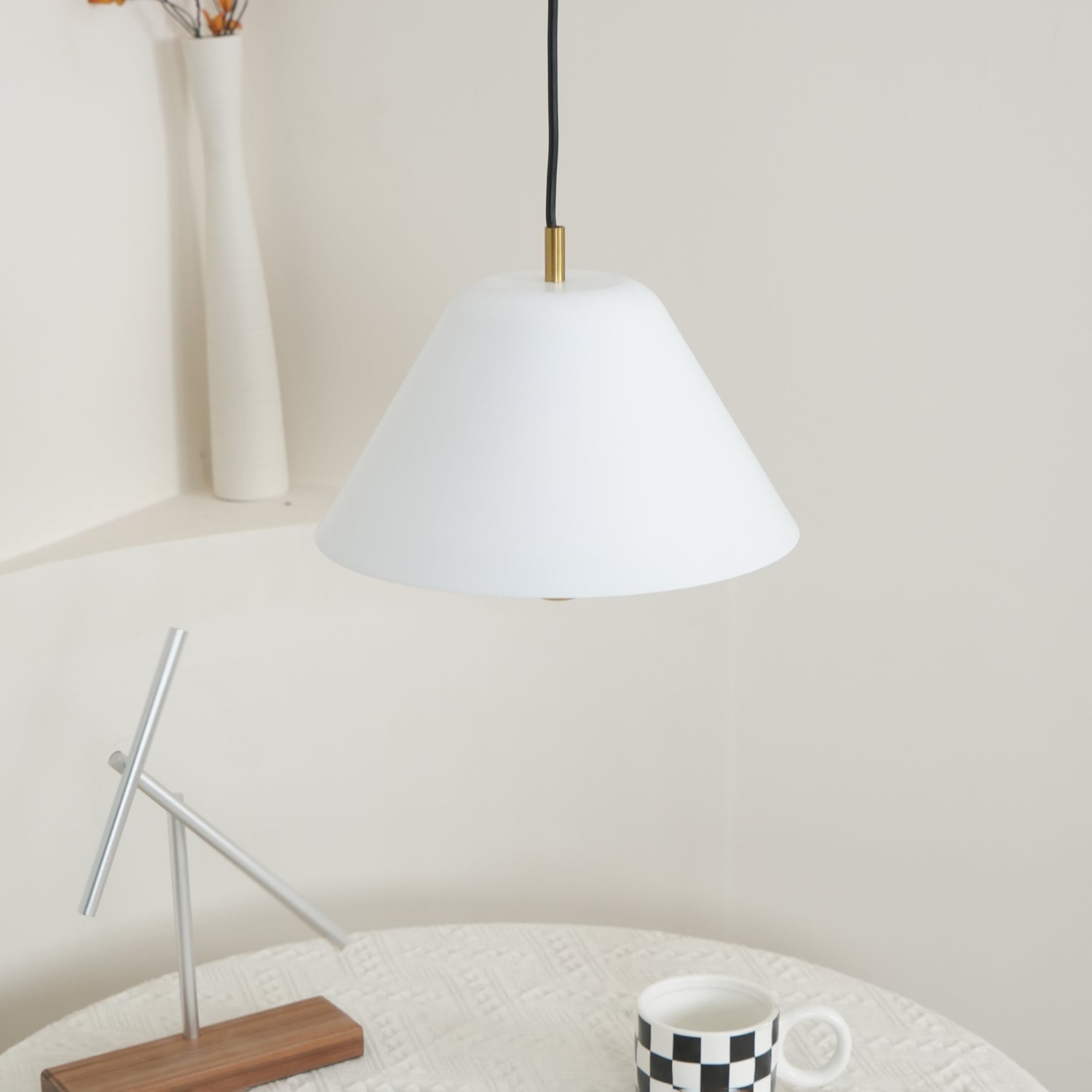 Minimalist Pendant Lamp - Blowlighting