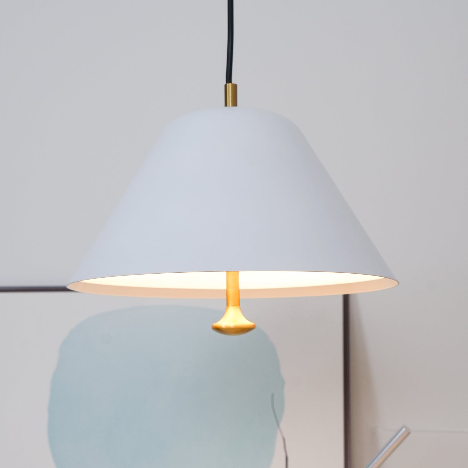Minimalist Pendant Lamp - Blowlighting