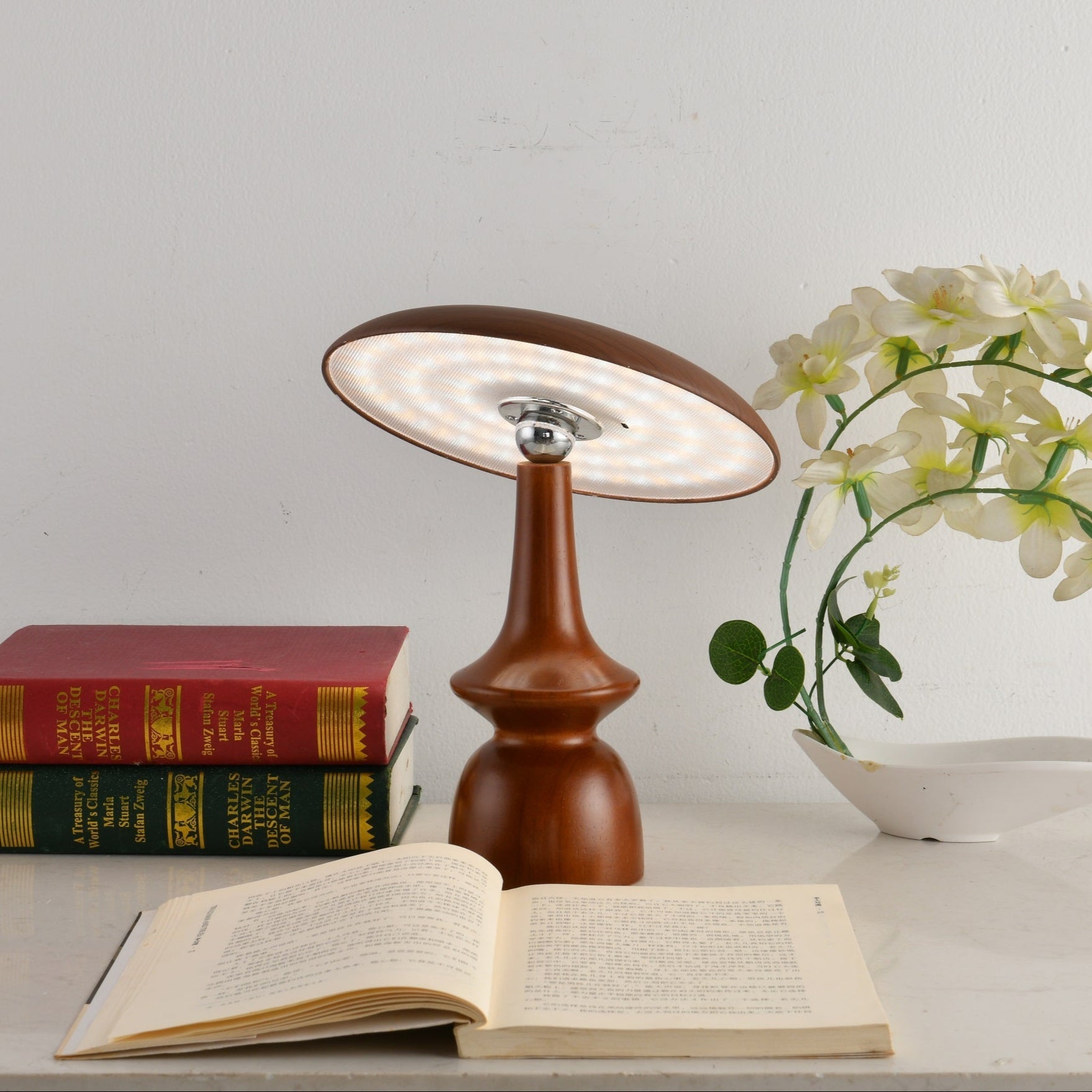 Orbis Vintage Wood Table Lamp - Blowlighting