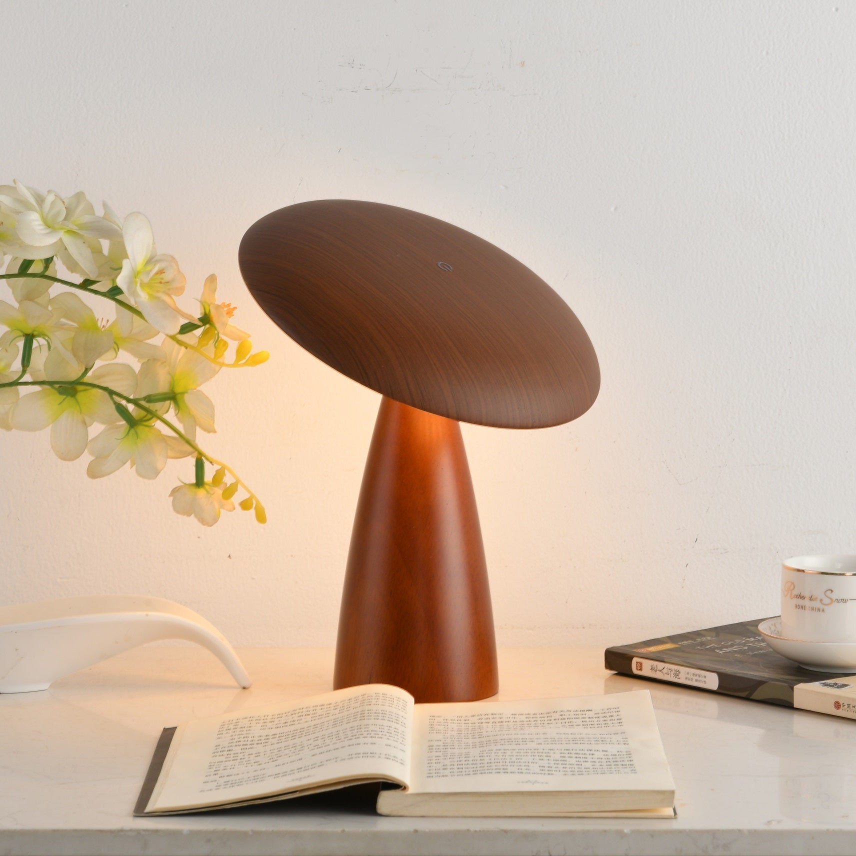 Orbis Vintage Wood Table Lamp - Blowlighting