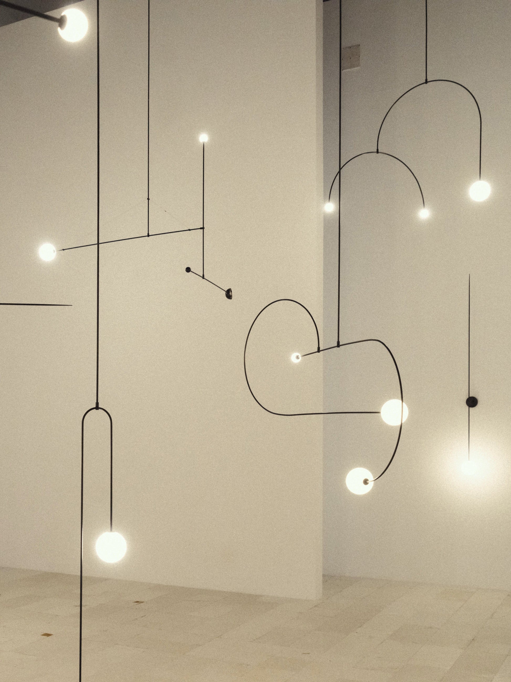 Mobile Chandelier - Blowlighting