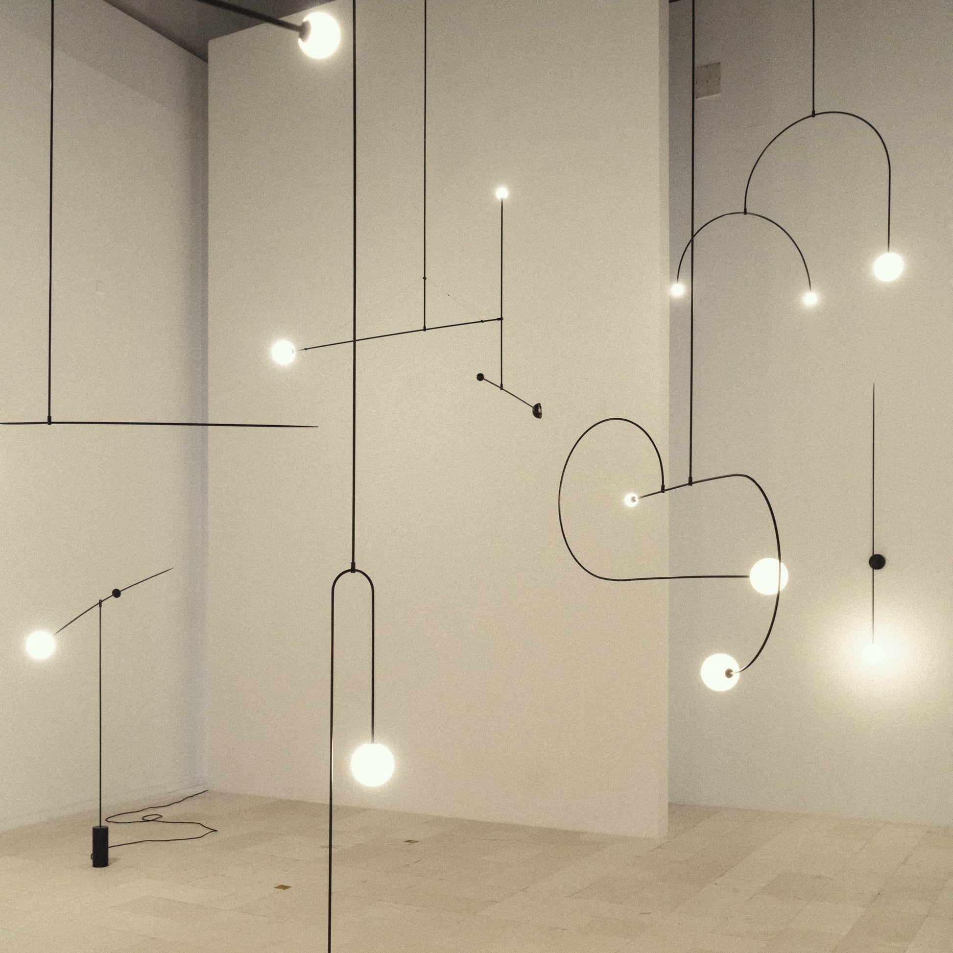 Mobile Chandelier - Blowlighting
