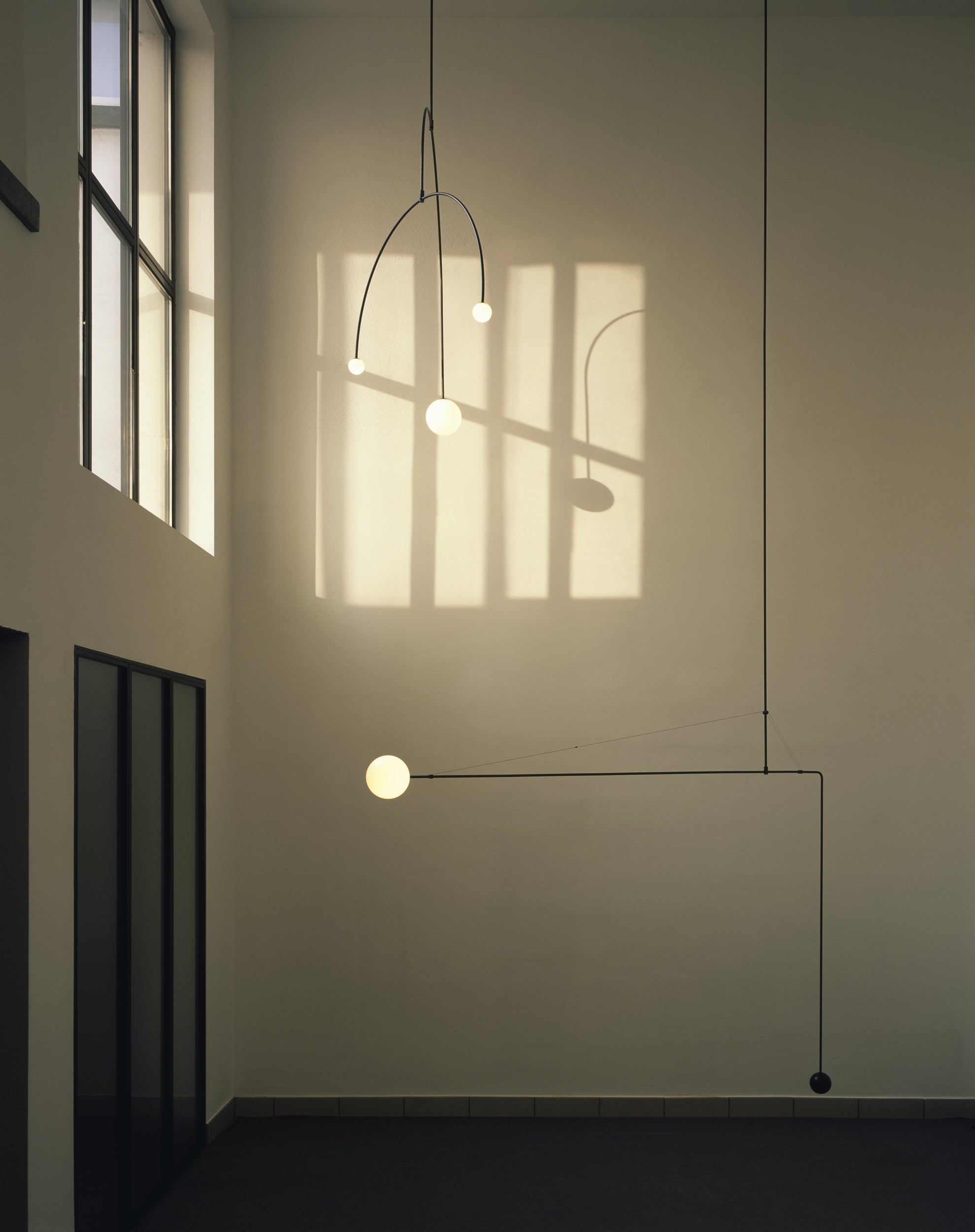 Mobile Chandelier - Blowlighting