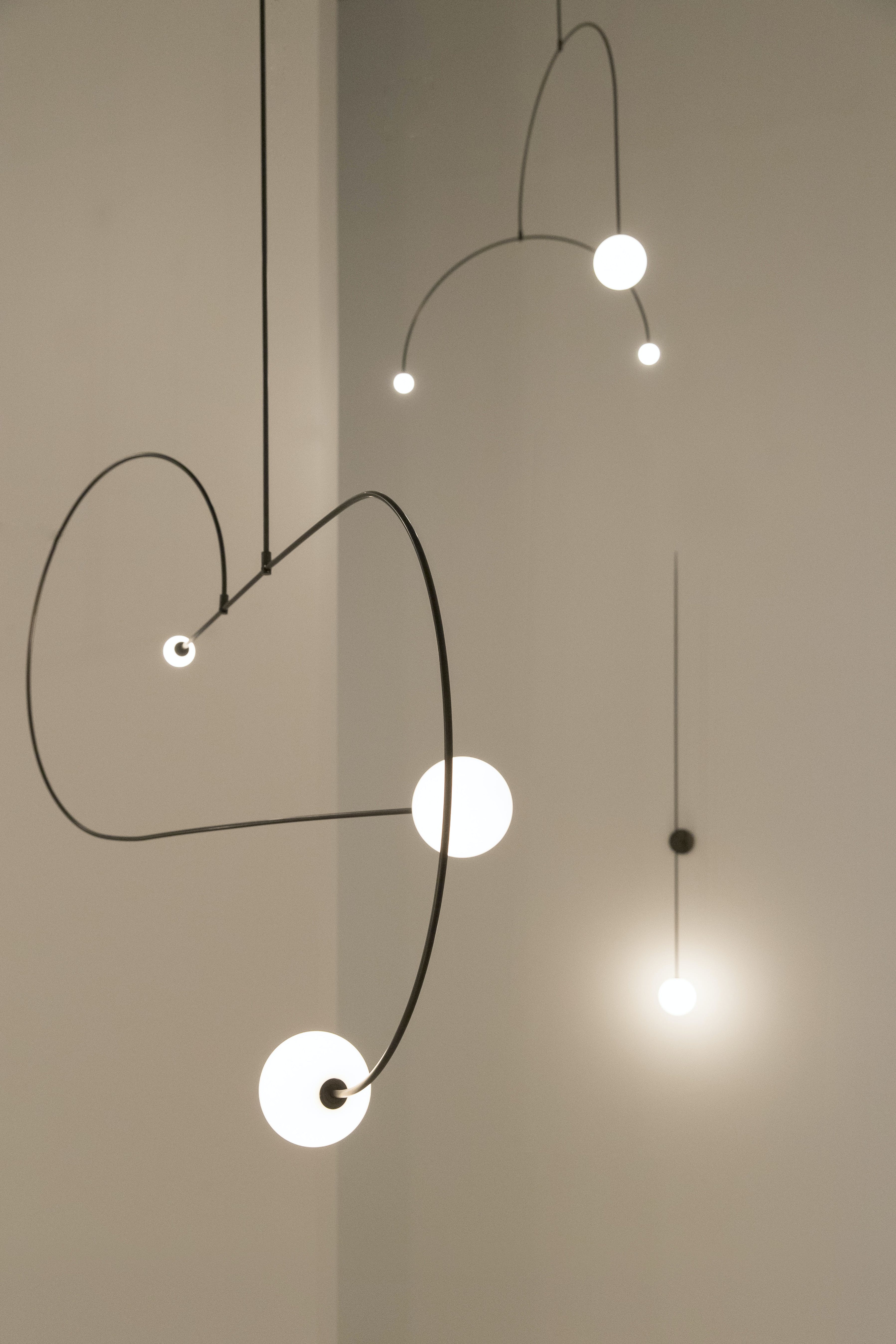 Mobile Chandelier - Blowlighting