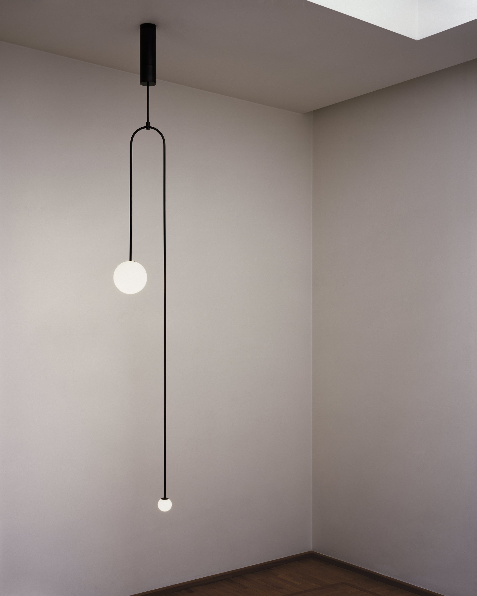 Mobile Chandelier - Blowlighting