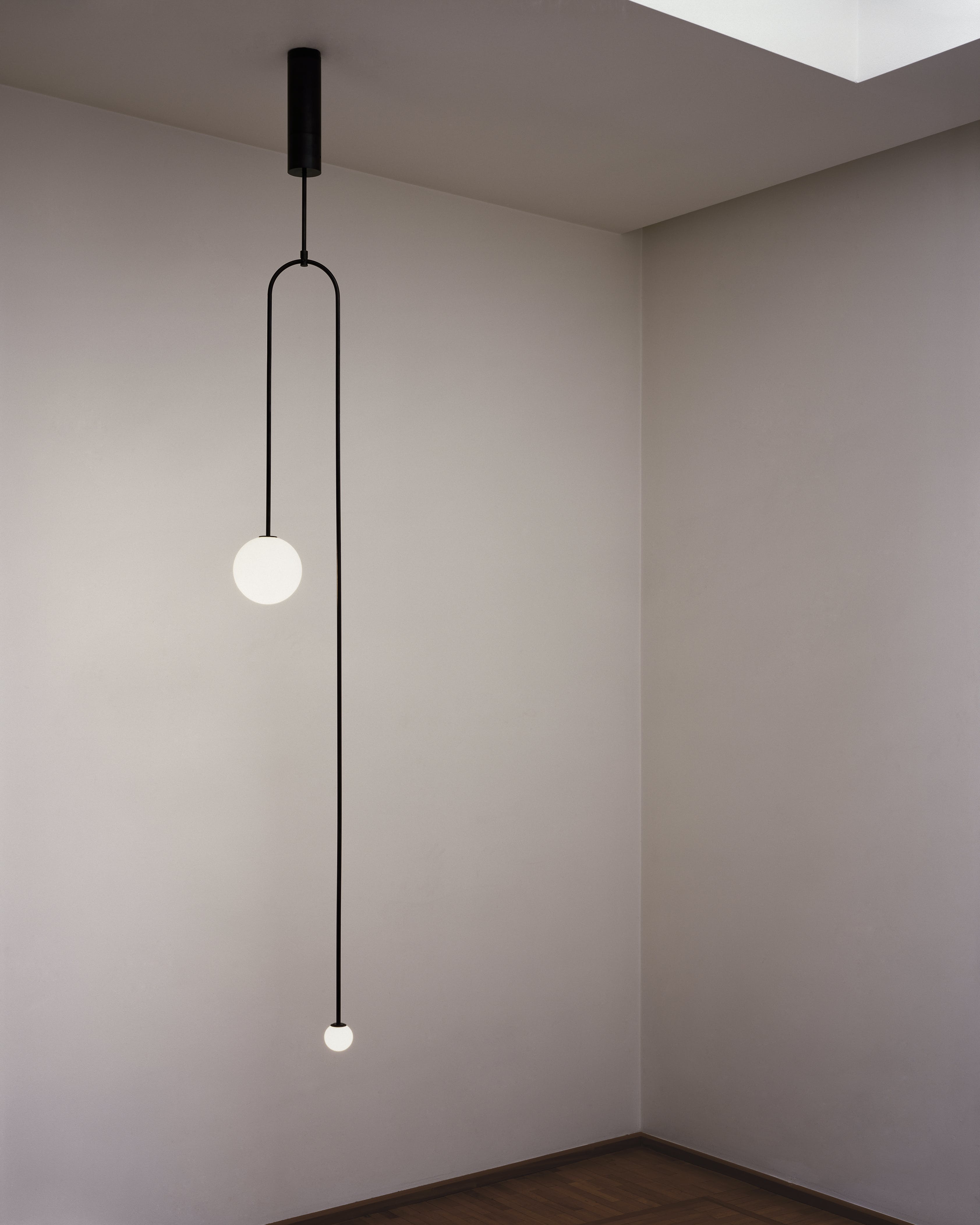 Mobile Chandelier - Blowlighting