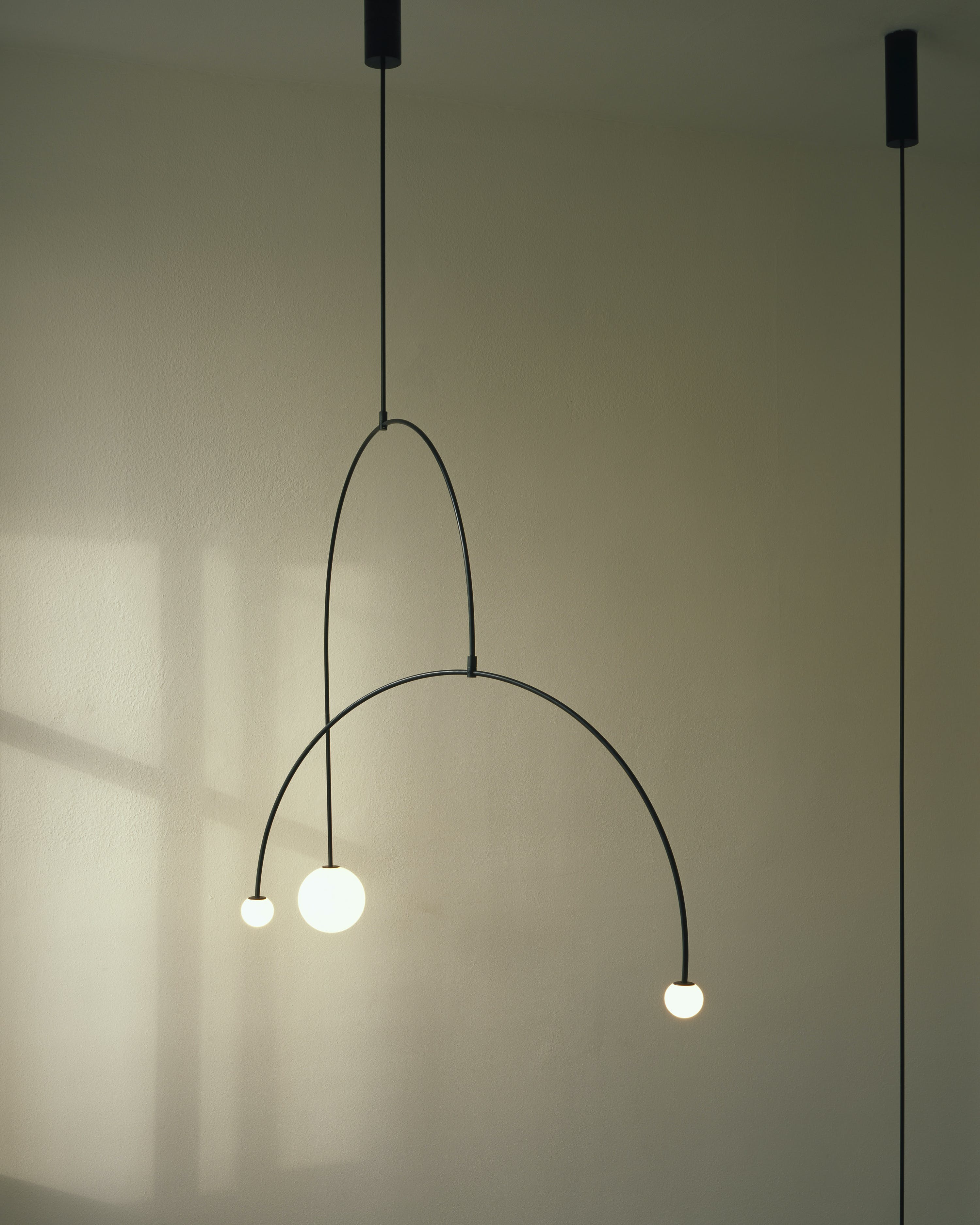Mobile Chandelier - Blowlighting