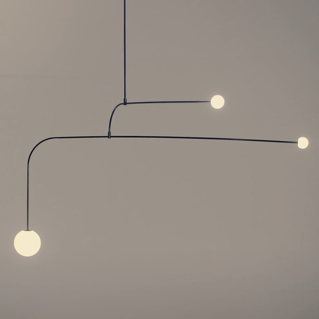 Mobile Chandelier - Blowlighting