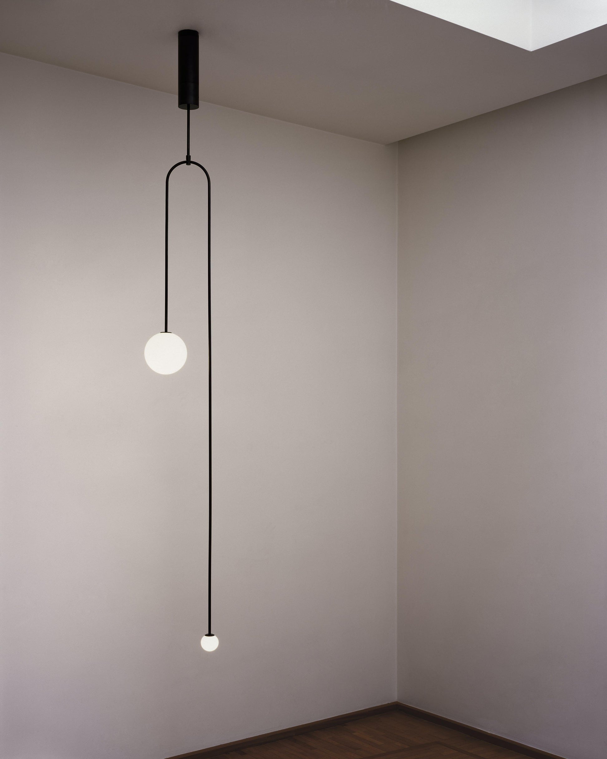 Mobile Chandelier - Blowlighting