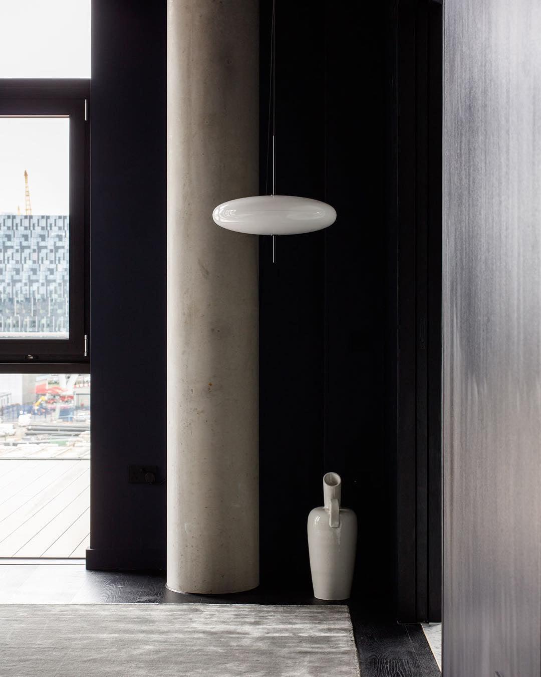 Model 2065 Pendant Lamp - Blowlighting