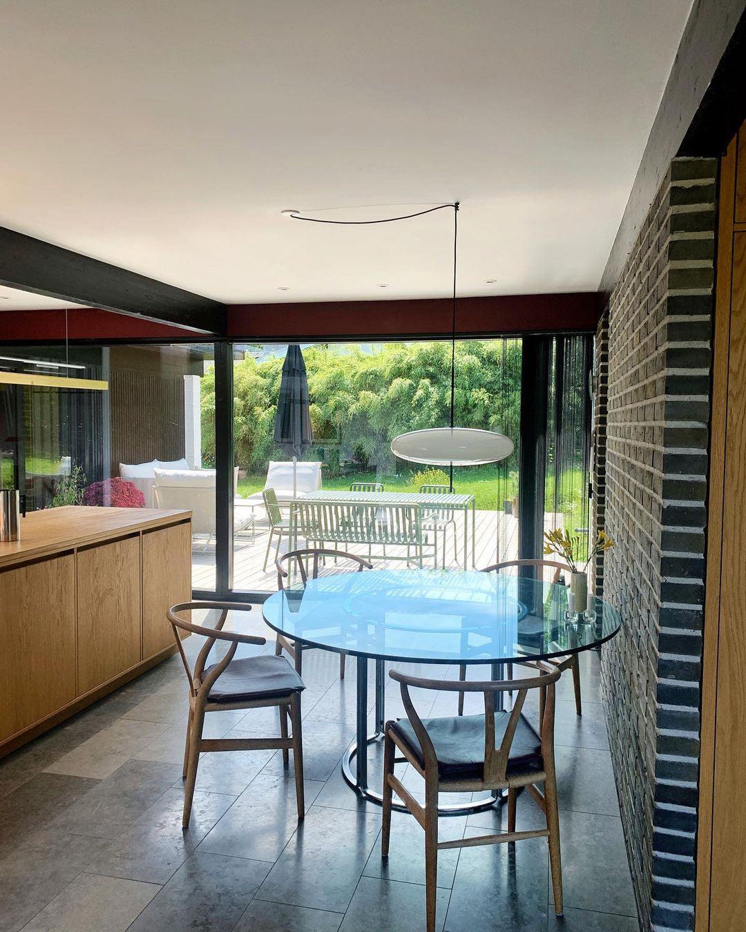 Model 2065 Pendant Lamp - Blowlighting